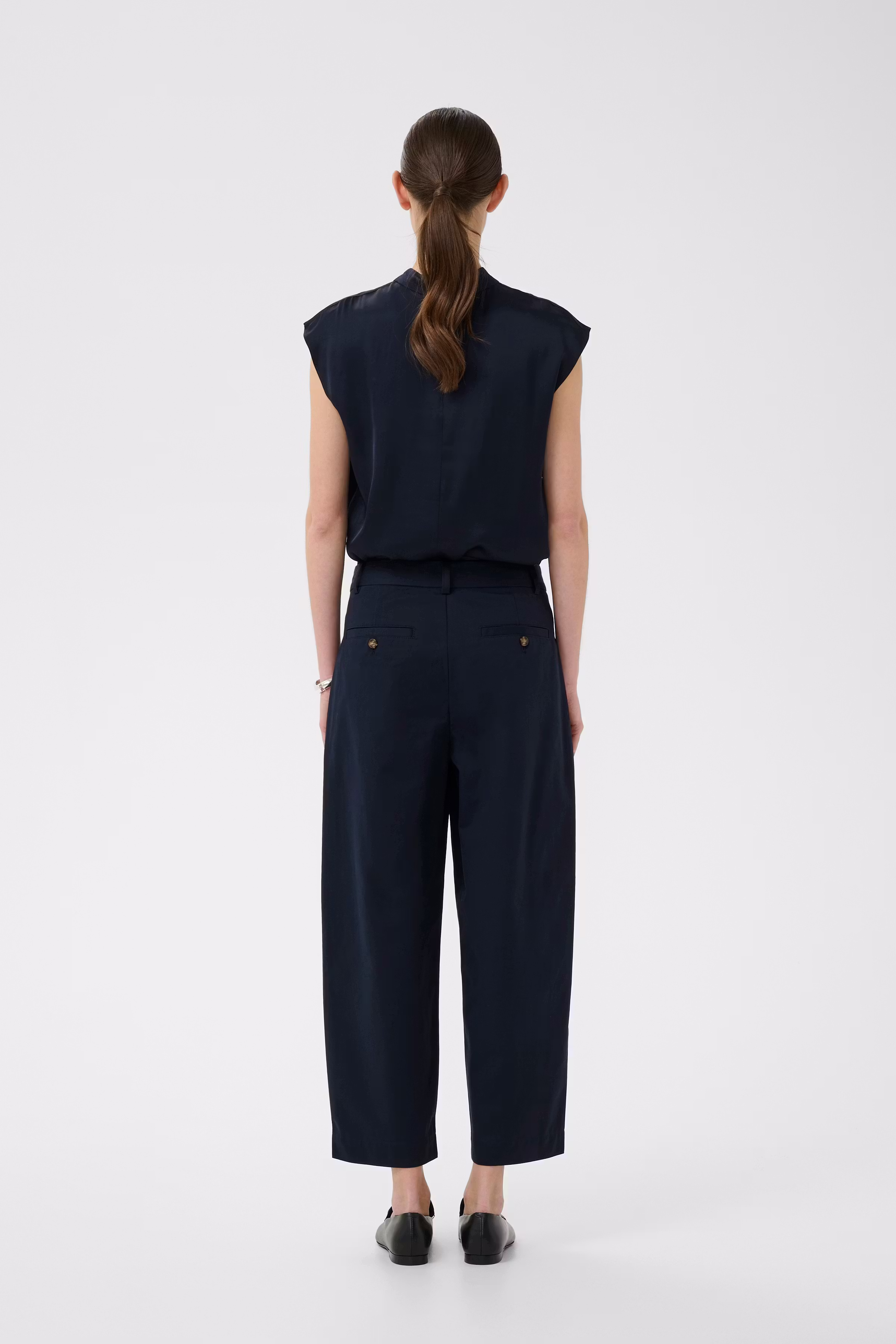 TinikkaIW Cropped Trousers LOOKBOOK BACK 30111258-193831