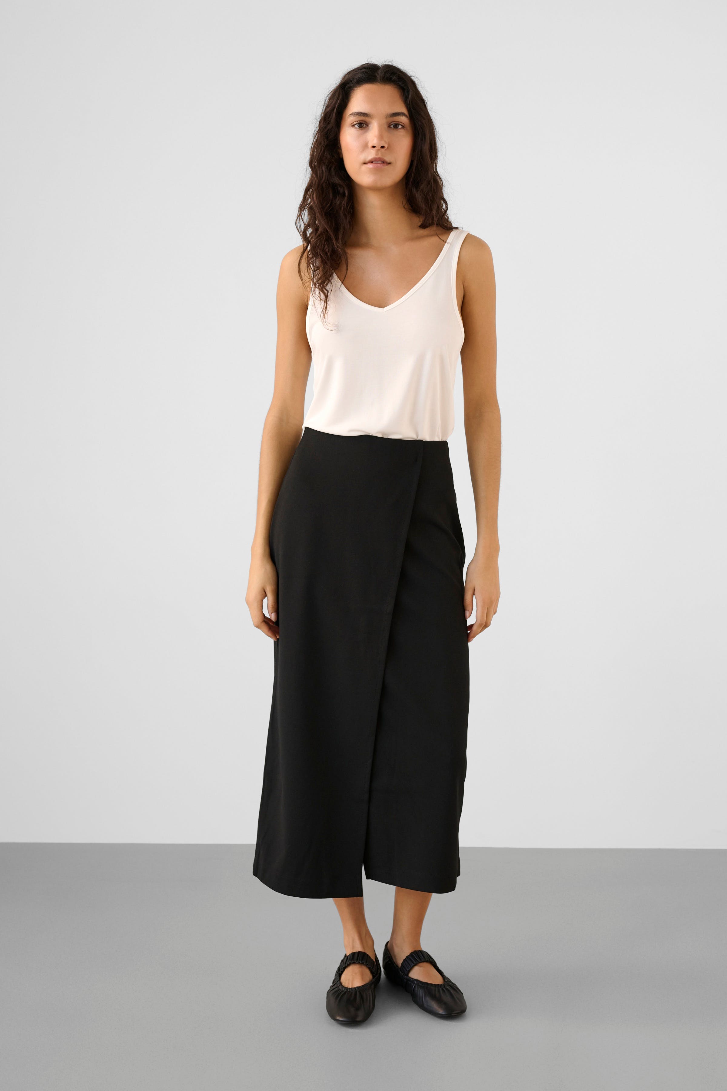 SLBea Rok LOOKBOOK FRONT 30407315-194008