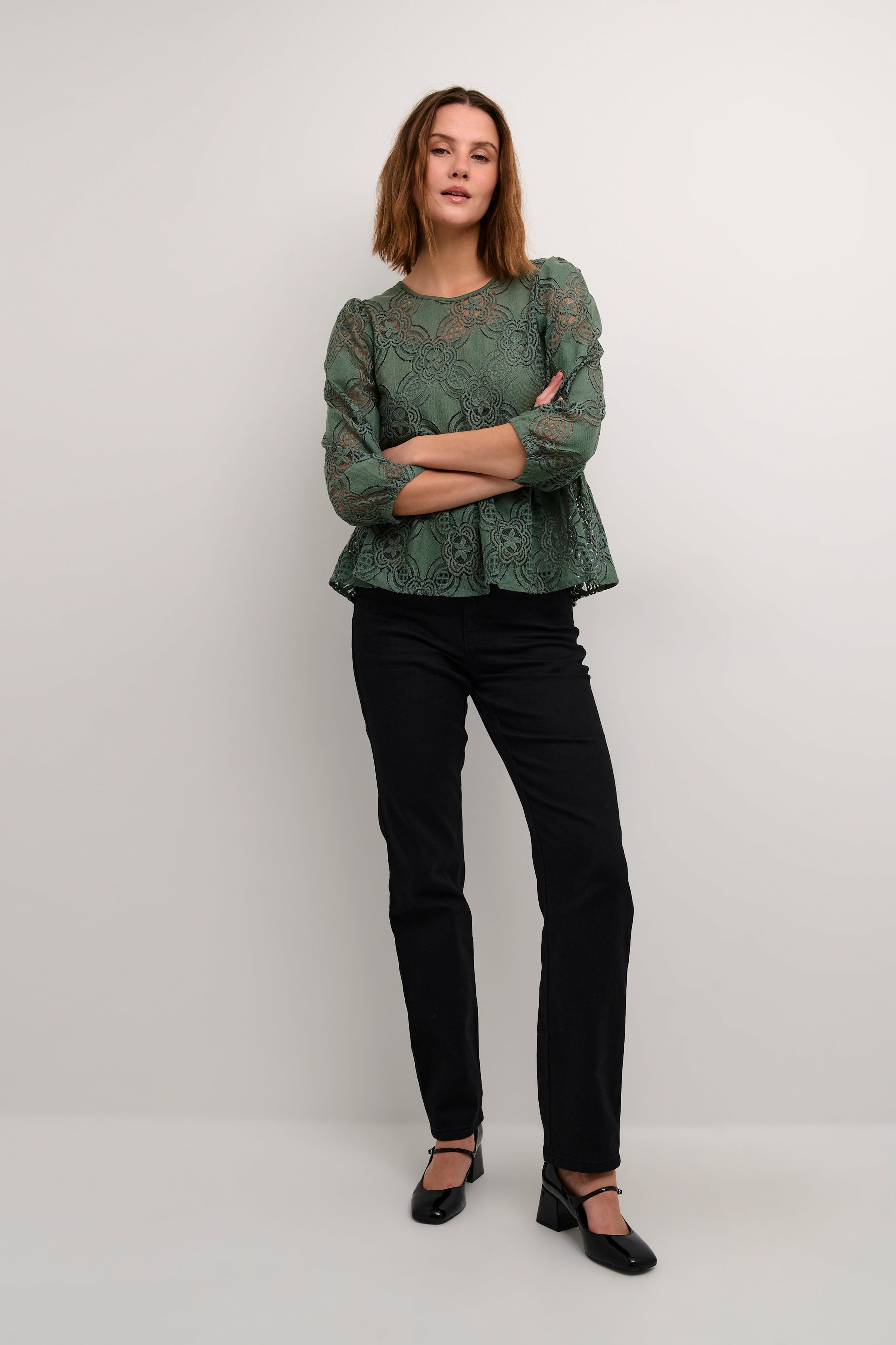 KApaula Blouse LOOKBOOK FRONT 10508717-176009