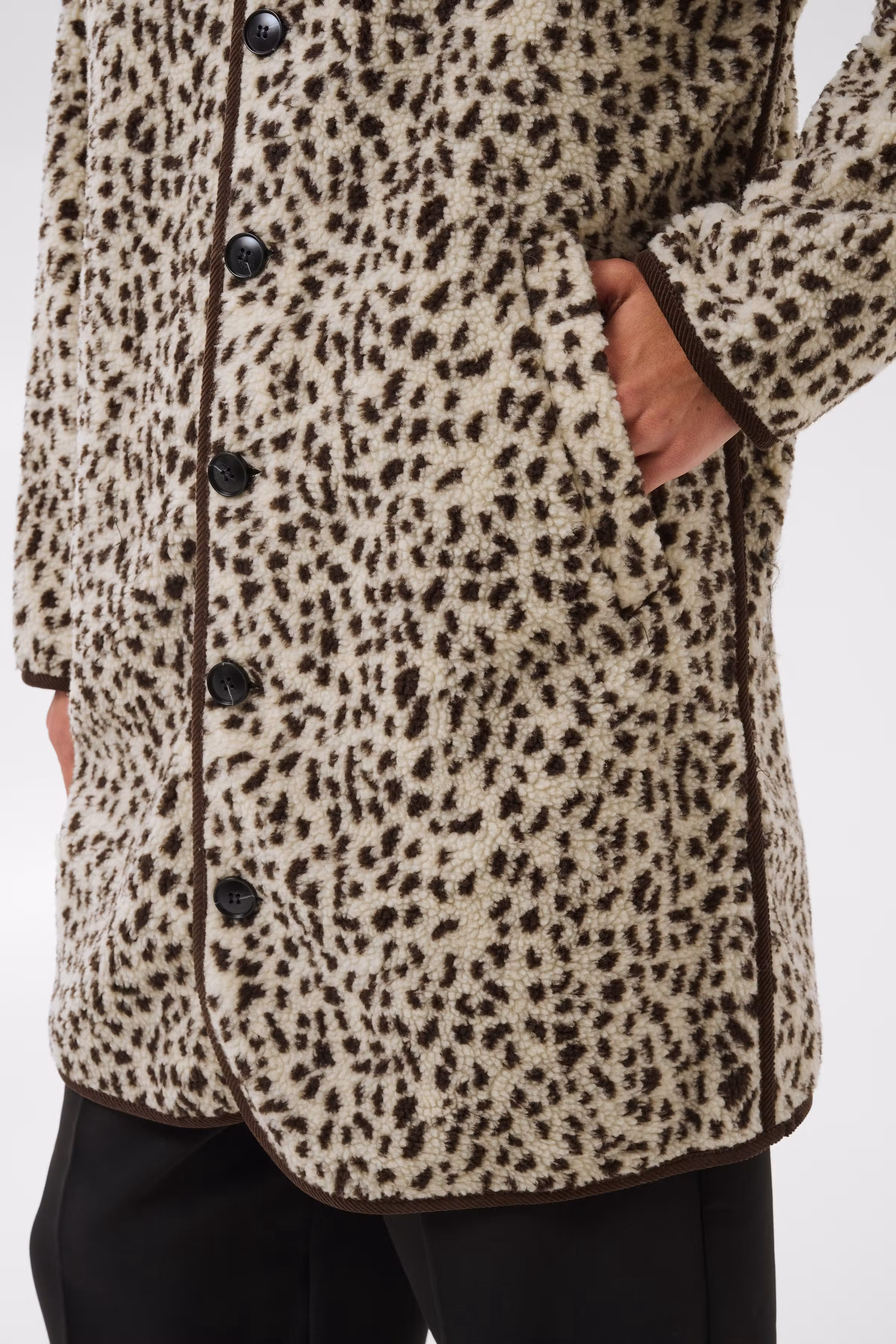 CatyaPW Kåpe LOOKBOOK DETAIL 30310631-305034