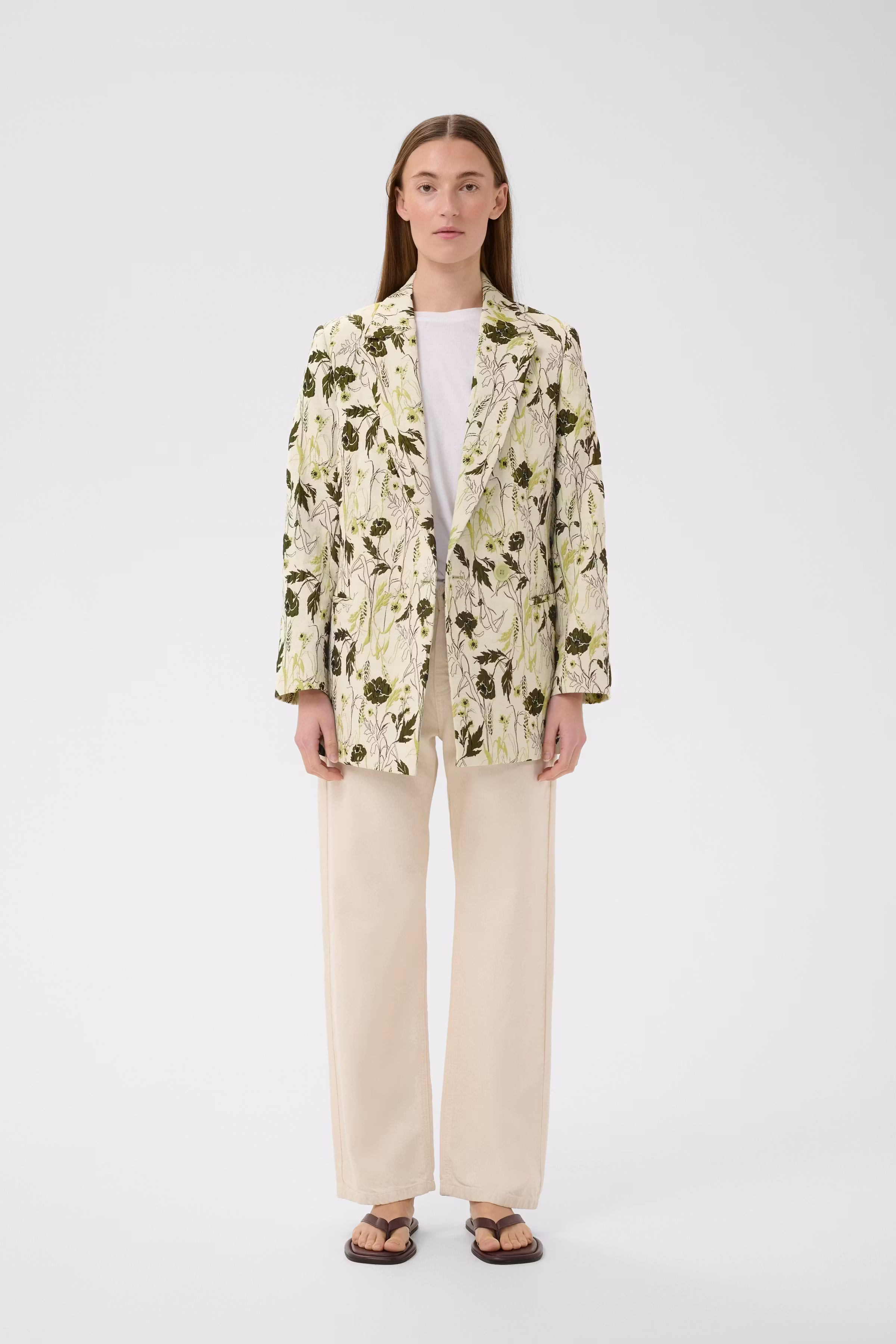 CECILYIW Blazer LOOKBOOK FRONT 30112369-900006789