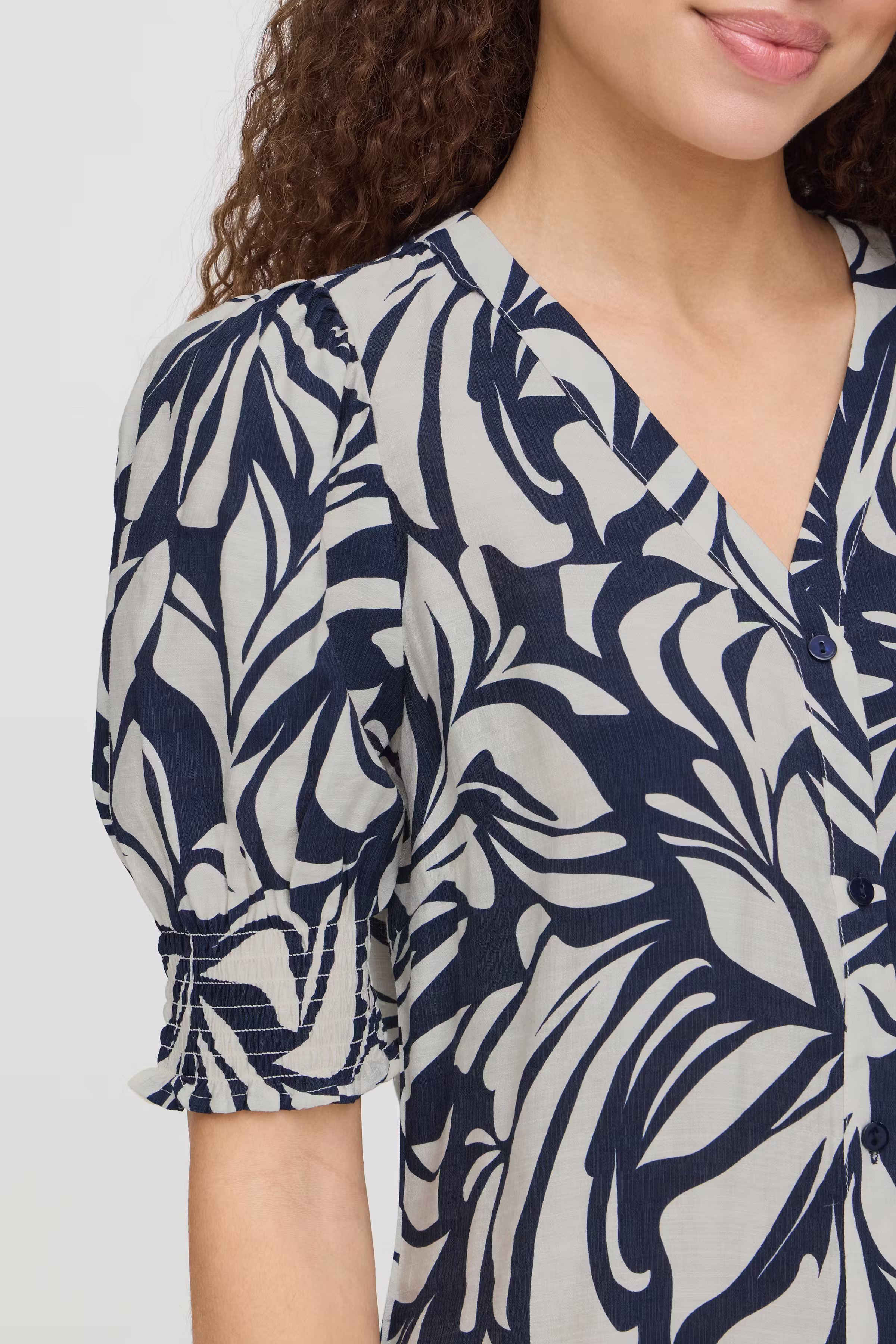 FRARIANA Kjole LOOKBOOK DETAIL 20617530-900010587