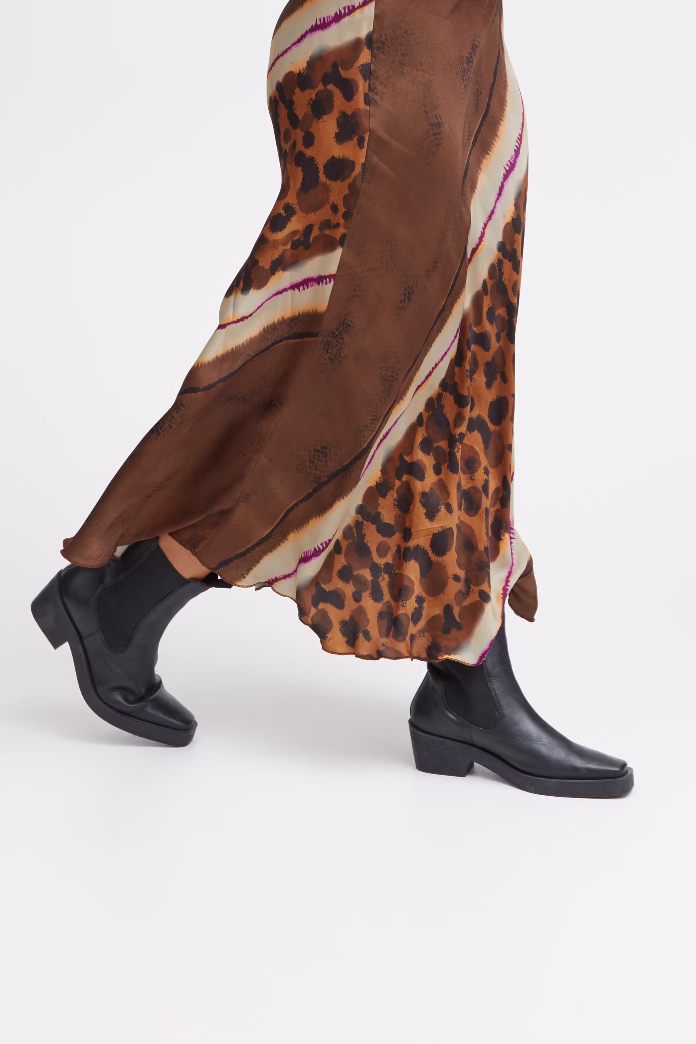 SBMEFISTO Skjørt LOOKBOOK DETAIL 22100280-190912