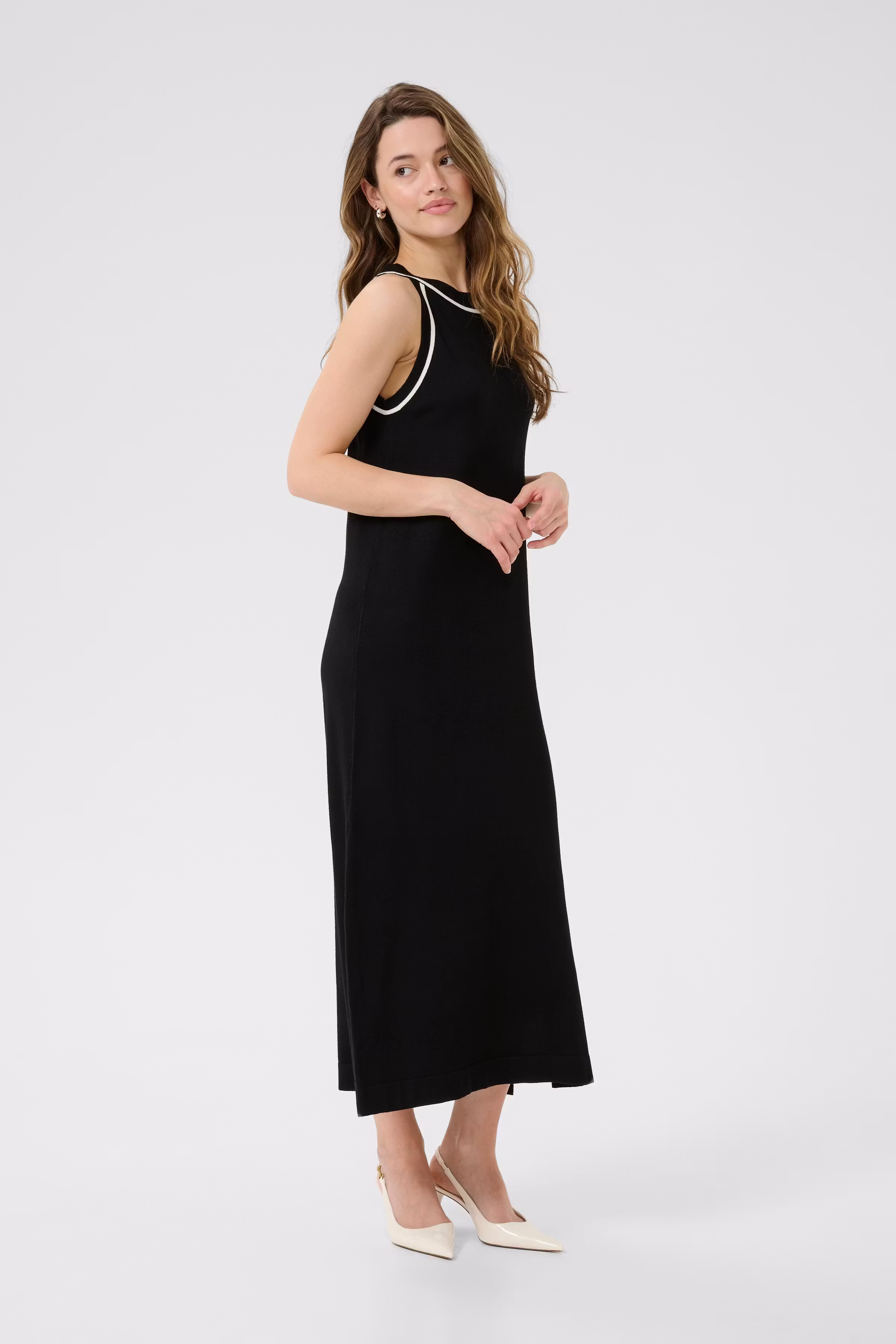 Kalizza Dress LOOKBOOK FRONT 10510303-100121