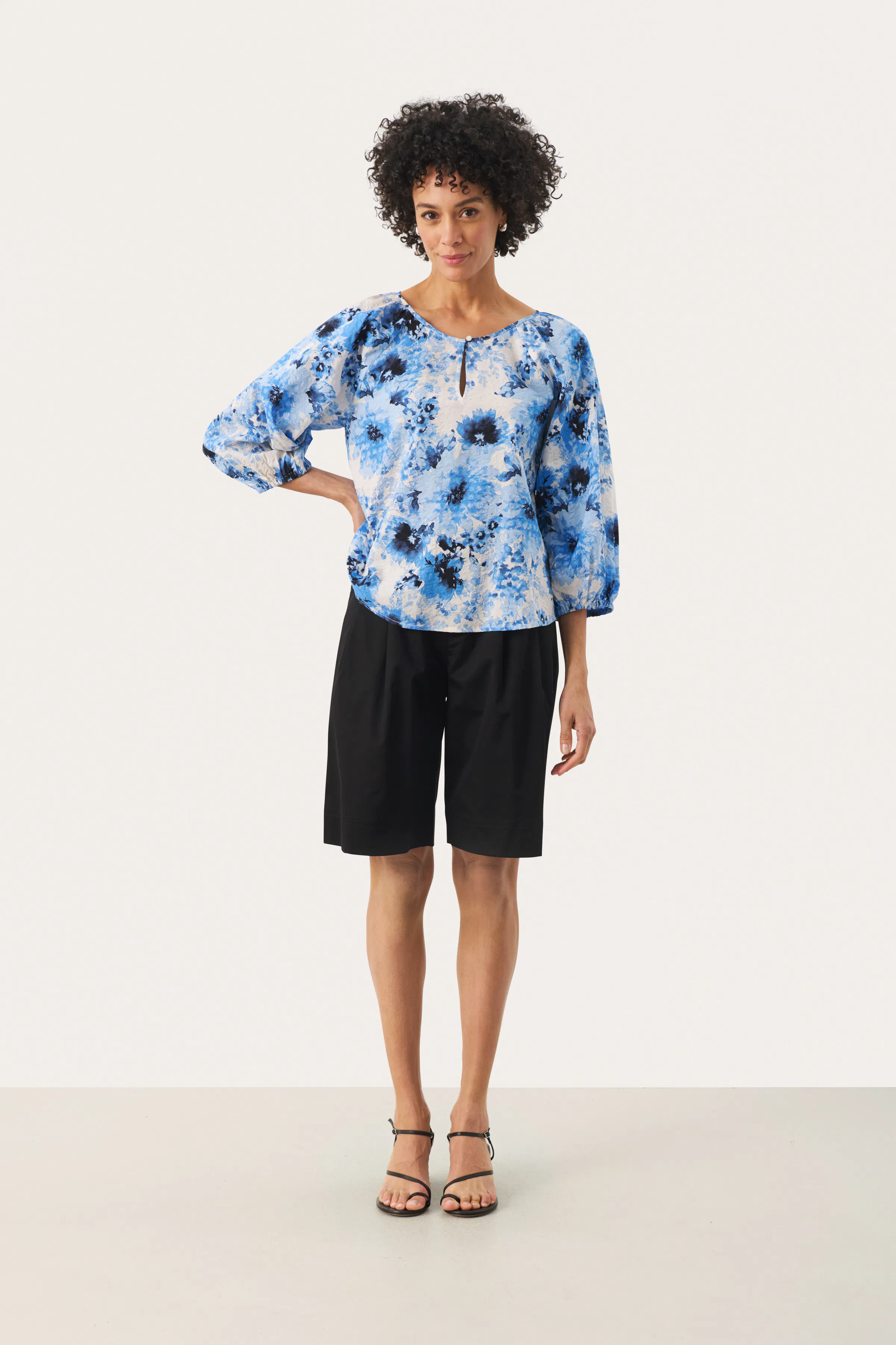 RaduniPW Top LOOKBOOK FRONT 30310058-303766