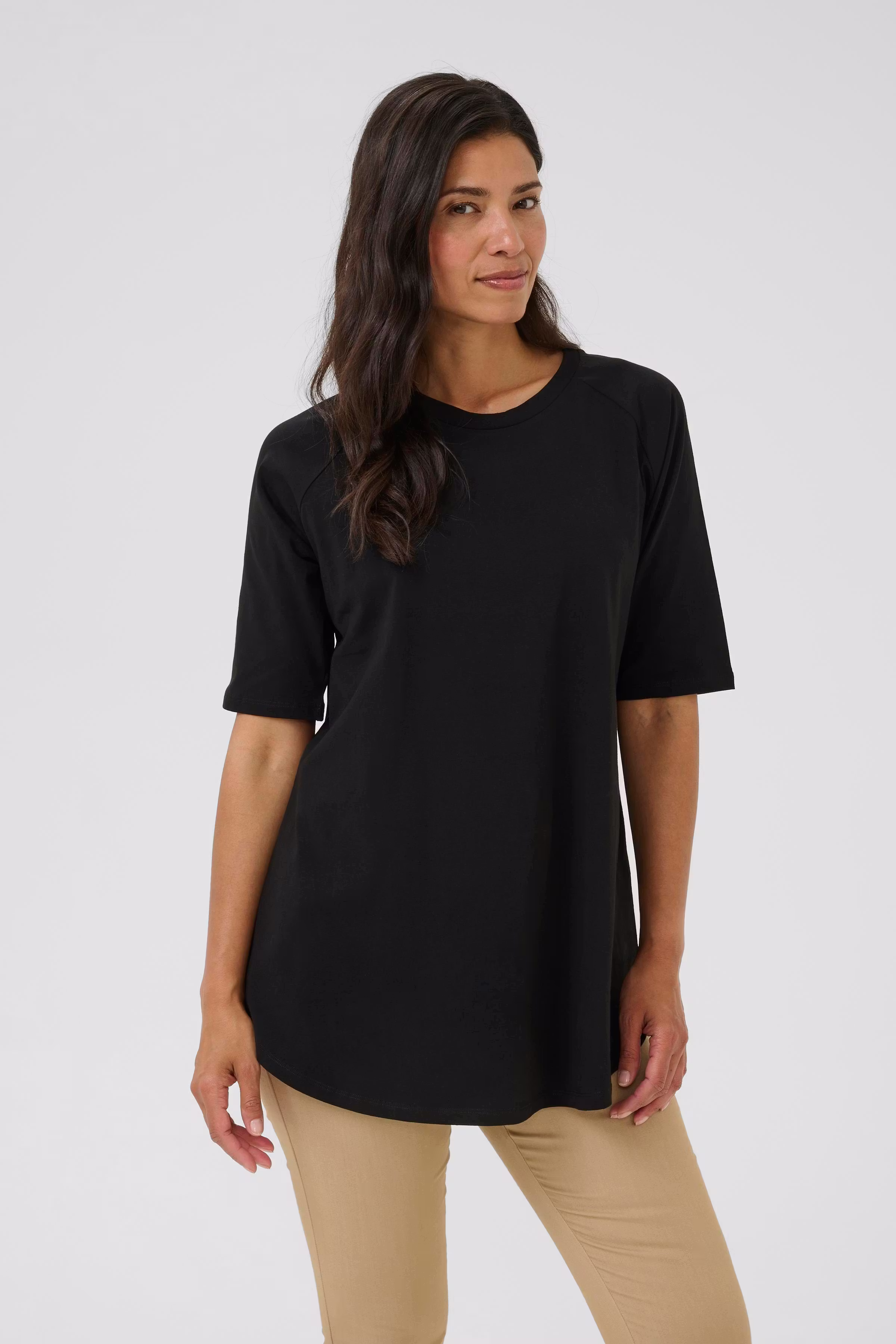 BPane Tunika LOOKBOOK FRONT 40200073-100121