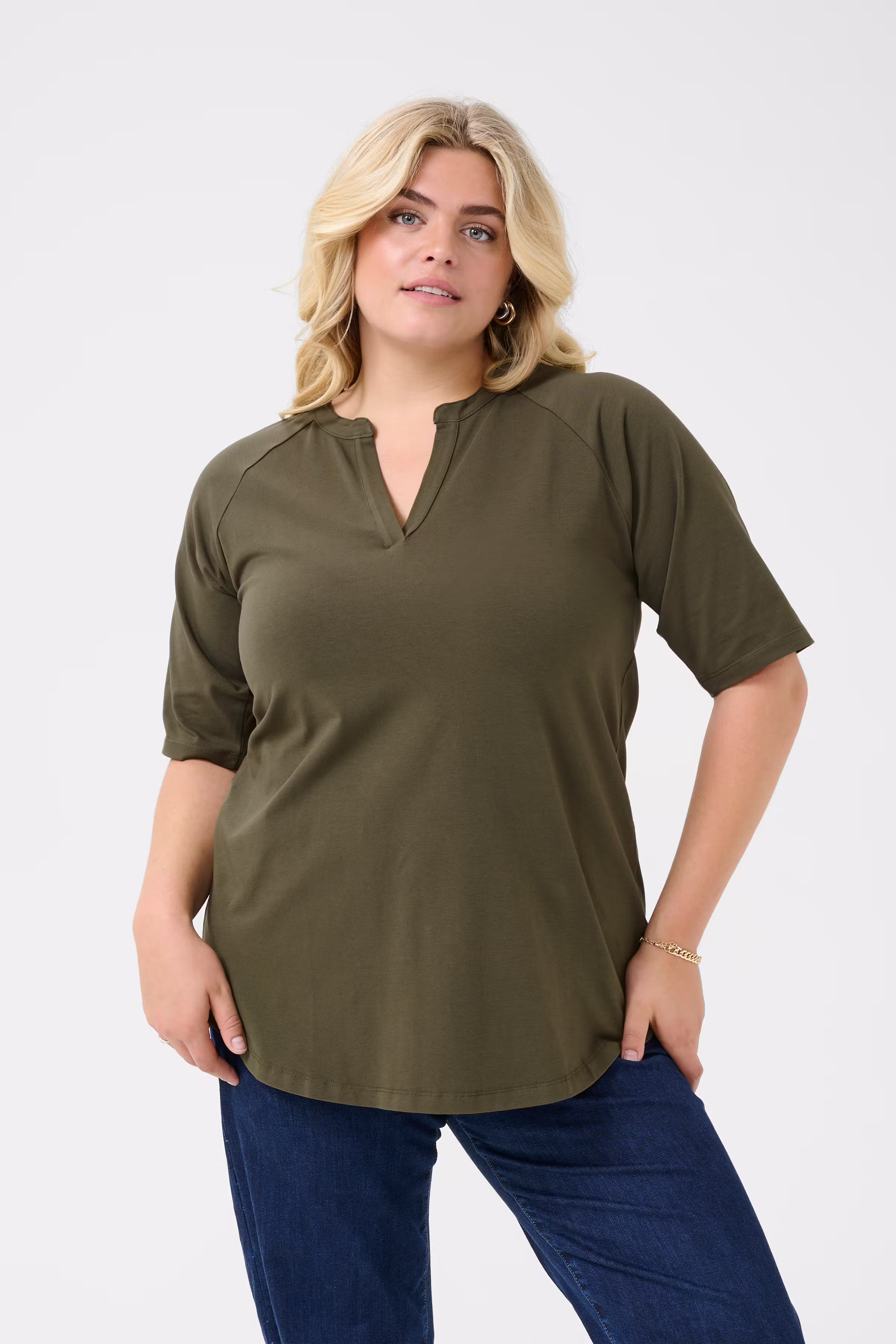 BPamanda Tunic LOOKBOOK FRONT 10590861-190511B