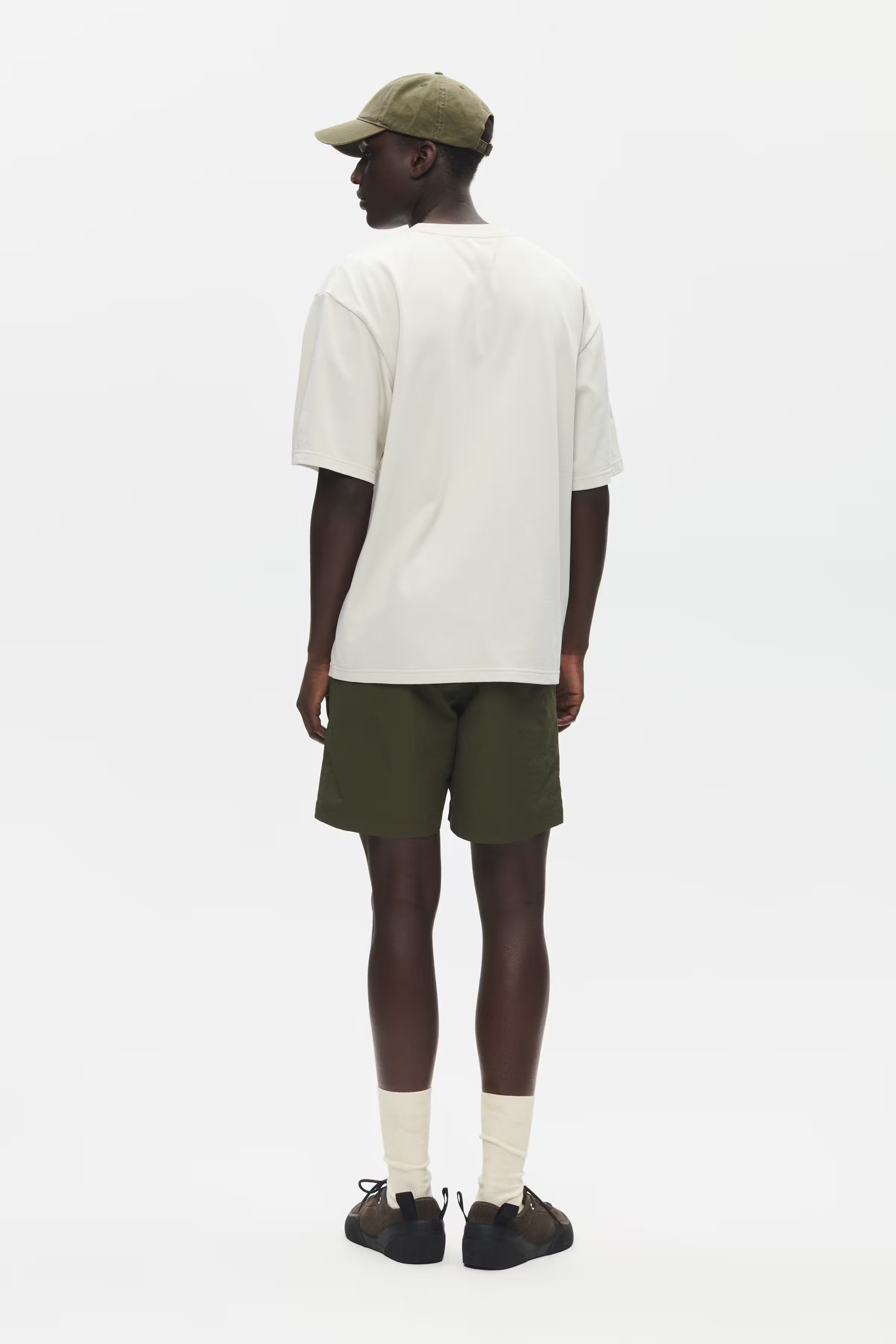 WWLiam T-shirt LOOKBOOK BACK 30252107-134403