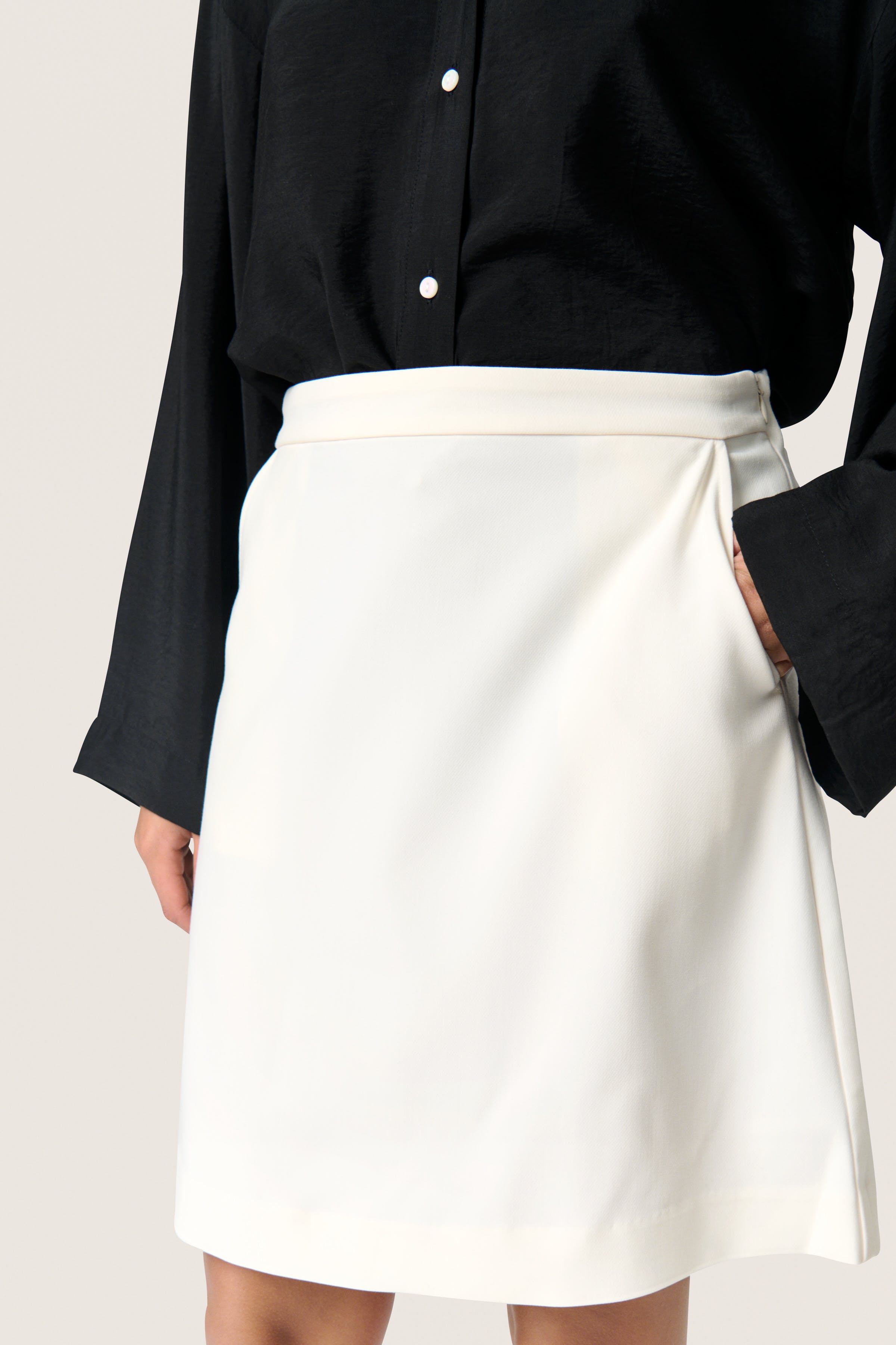 SLCorinne Skirt LOOKBOOK DETAIL 30407280-111001