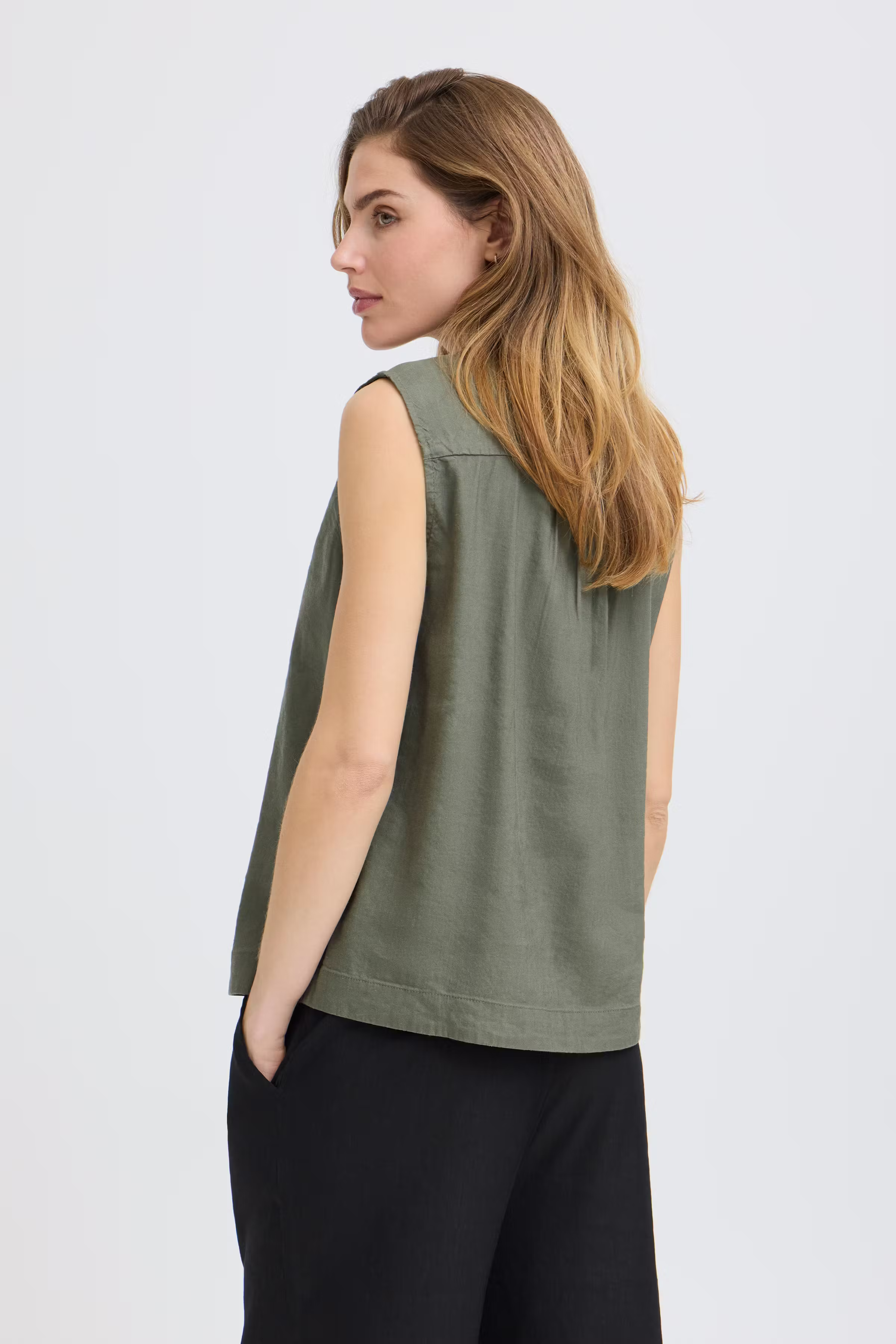 PZLUCA Bluse LOOKBOOK BACK 50210439-180312