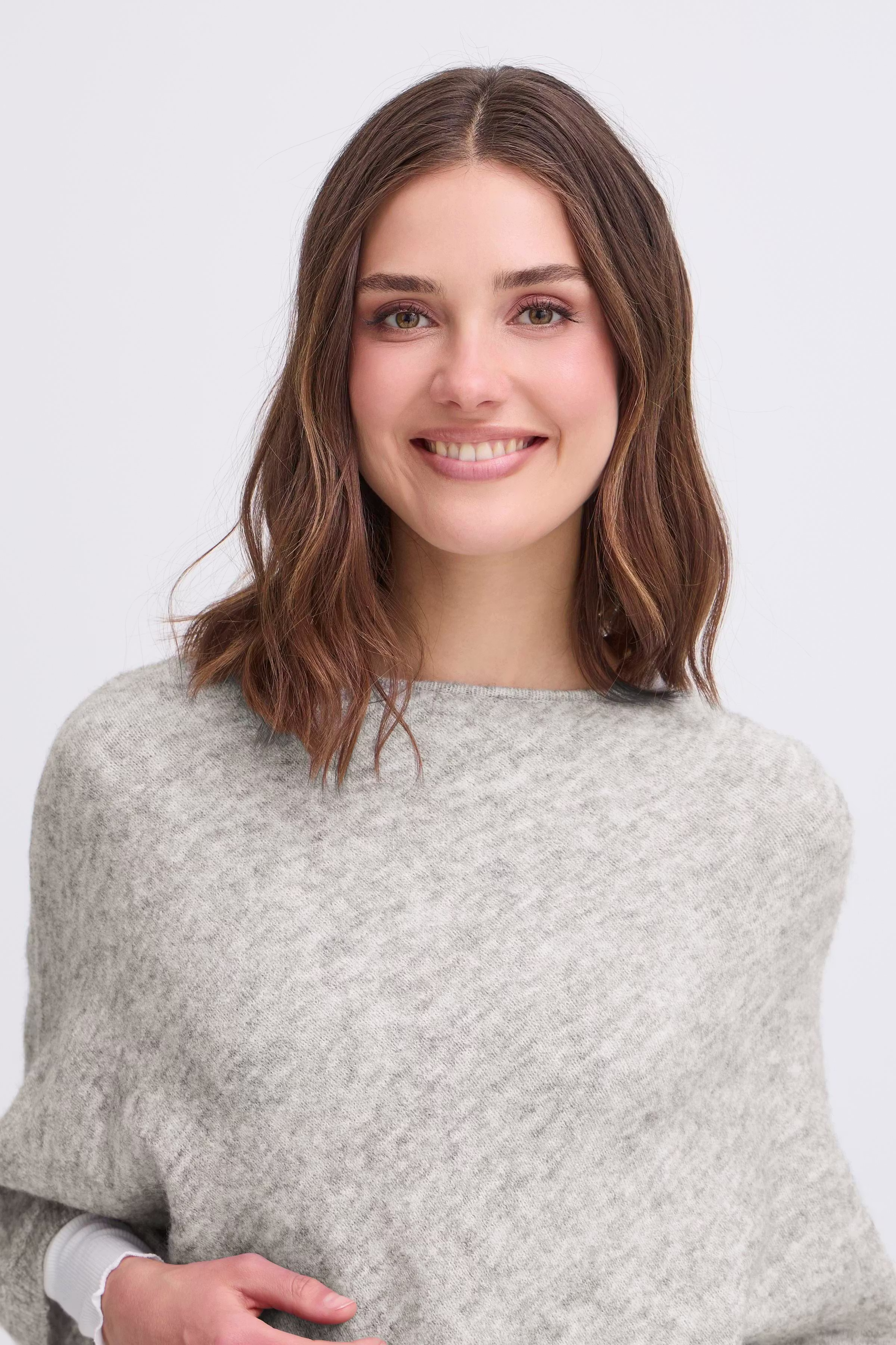 FRSANNY Poncho LOOKBOOK DETAIL 20615041-200122