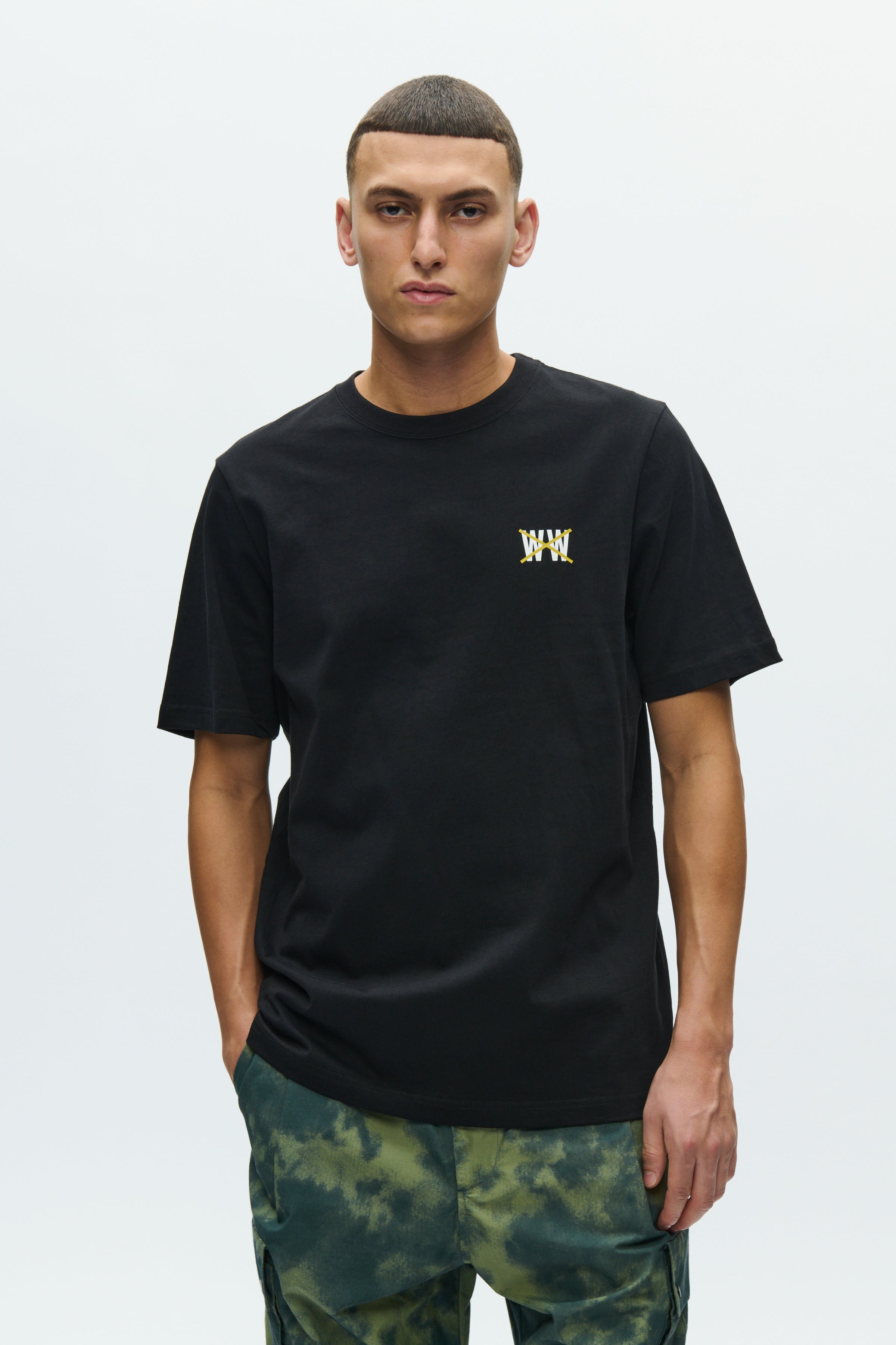 WWBobby T-shirt taxi  LOOKBOOK FRONT 30252001-303700
