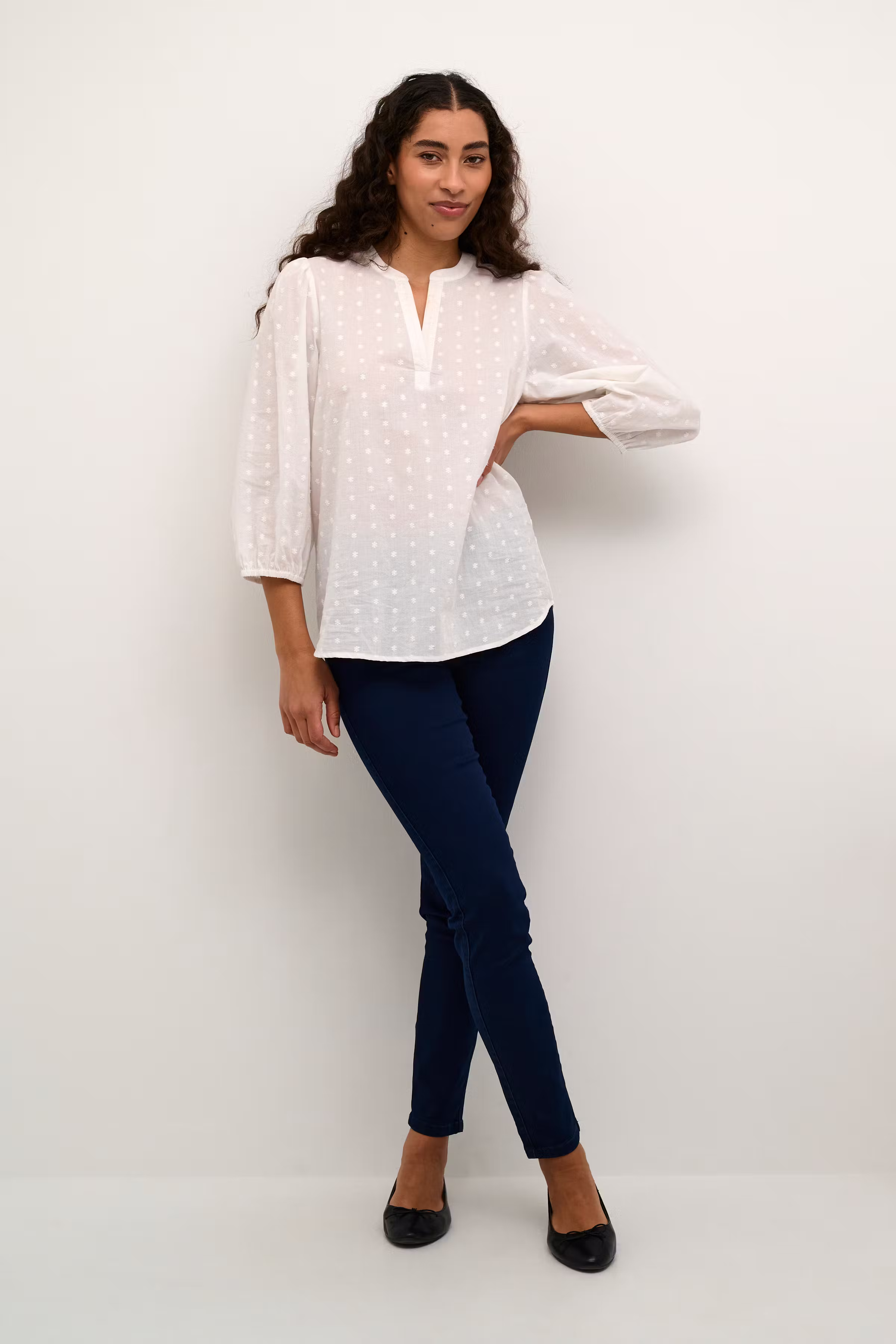 KAjollia Bluse LOOKBOOK FRONT 10508453-106922