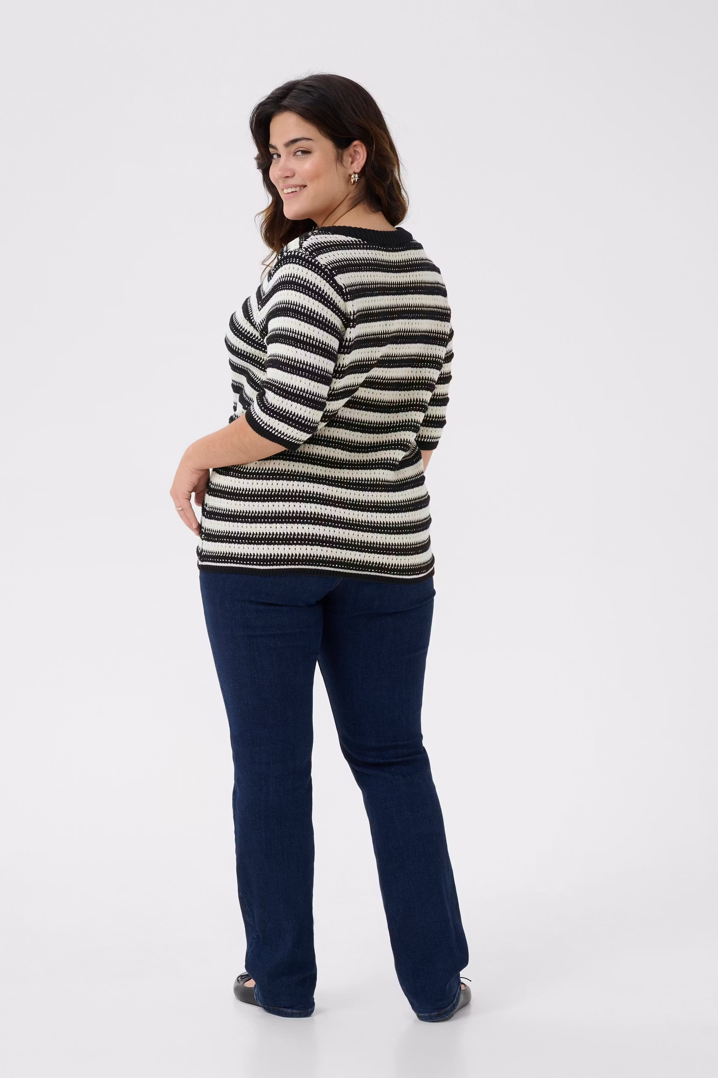 KCstina Pullover LOOKBOOK BACK 10583512-108050