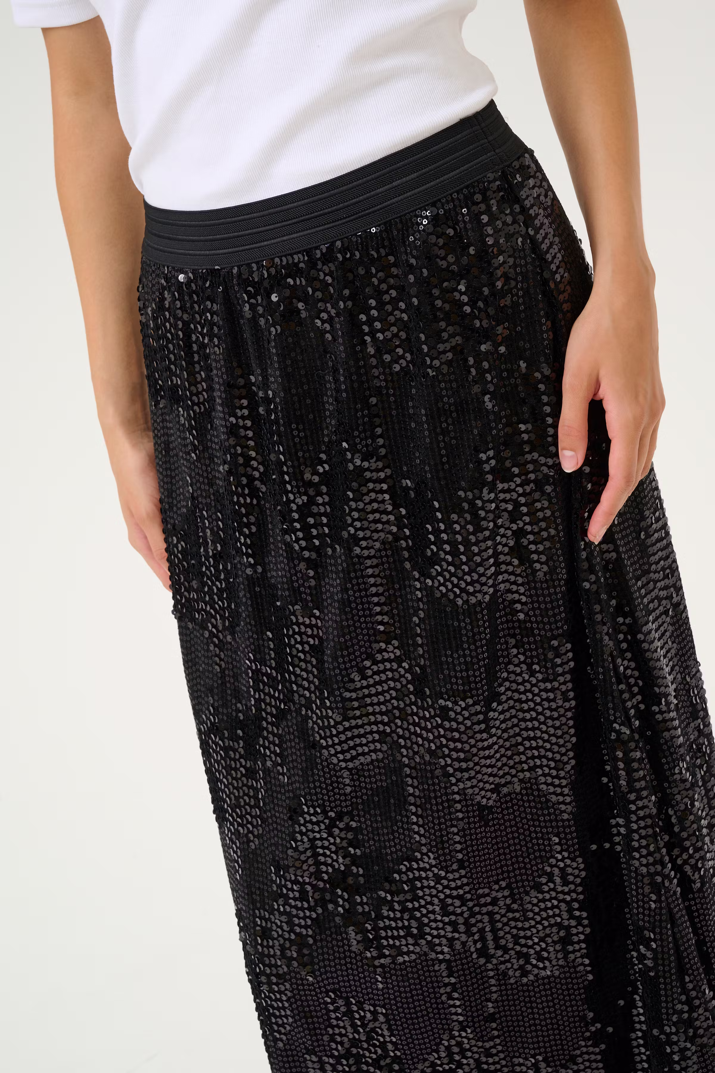 KAamalie Paljettskjørt LOOKBOOK DETAIL 10509829-100121