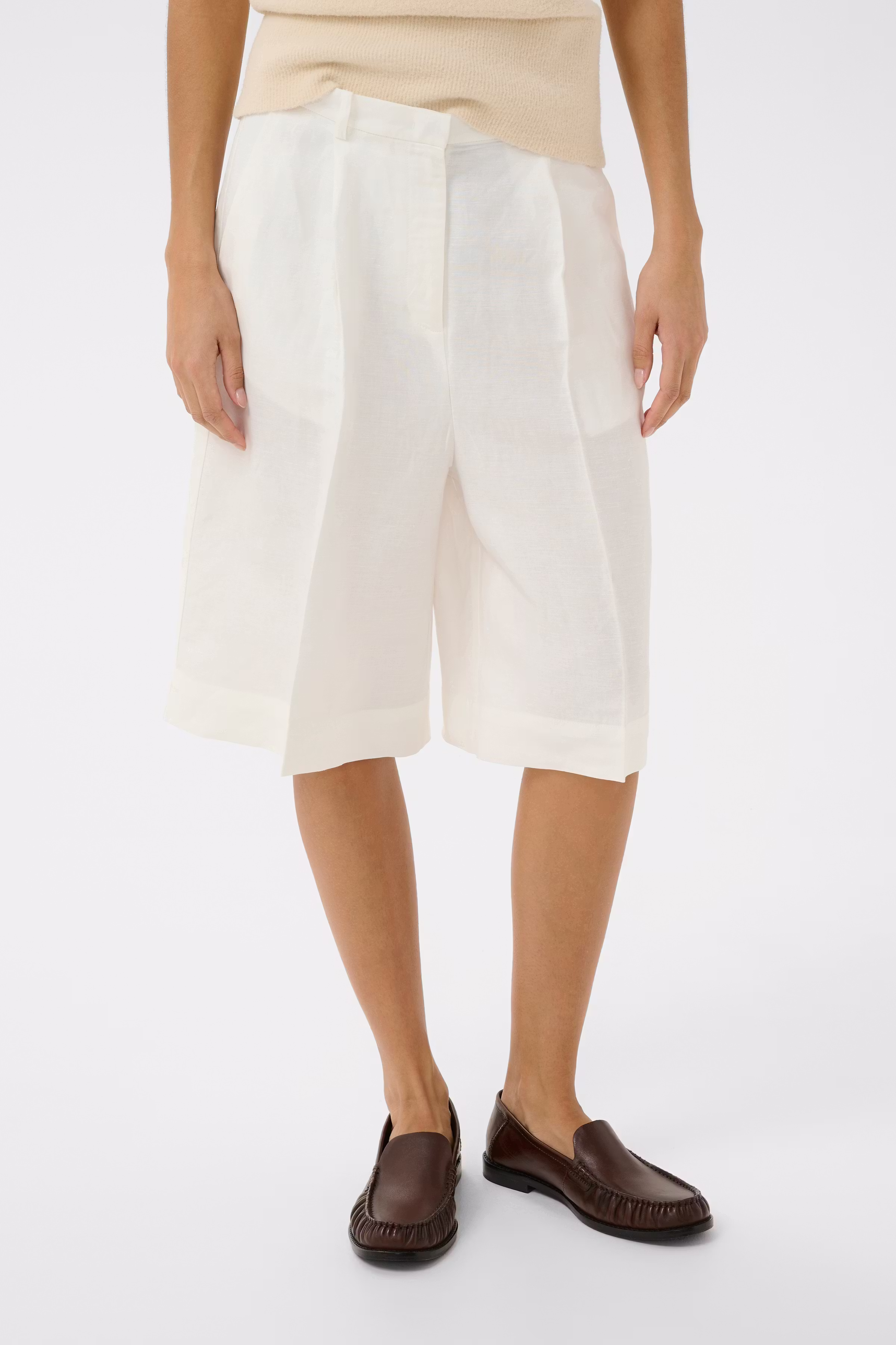 SLRagna Shorts LOOKBOOK FRONT 30409197-111001