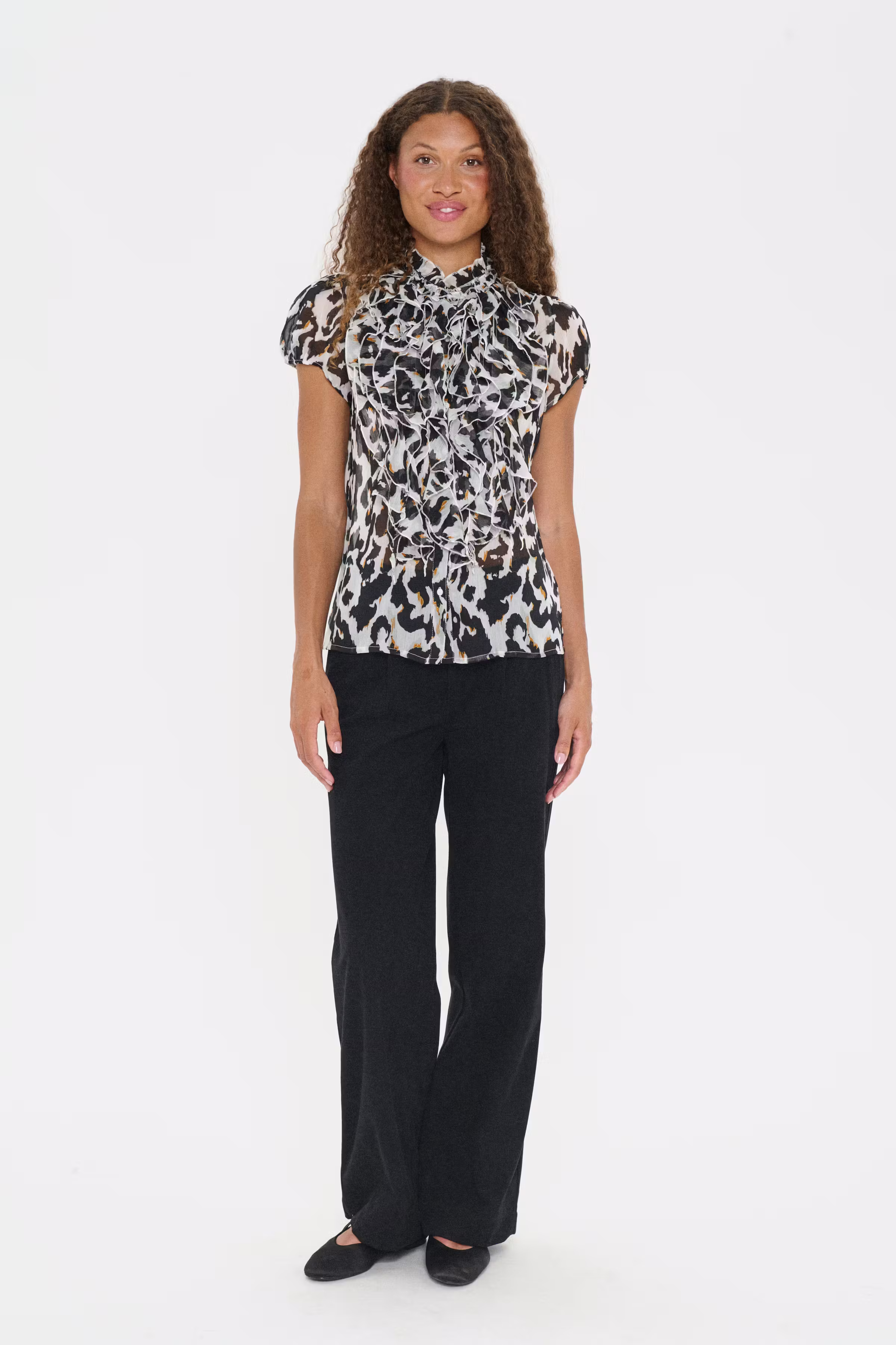 LiljaSZ Hemd LOOKBOOK FRONT 30512464-304111