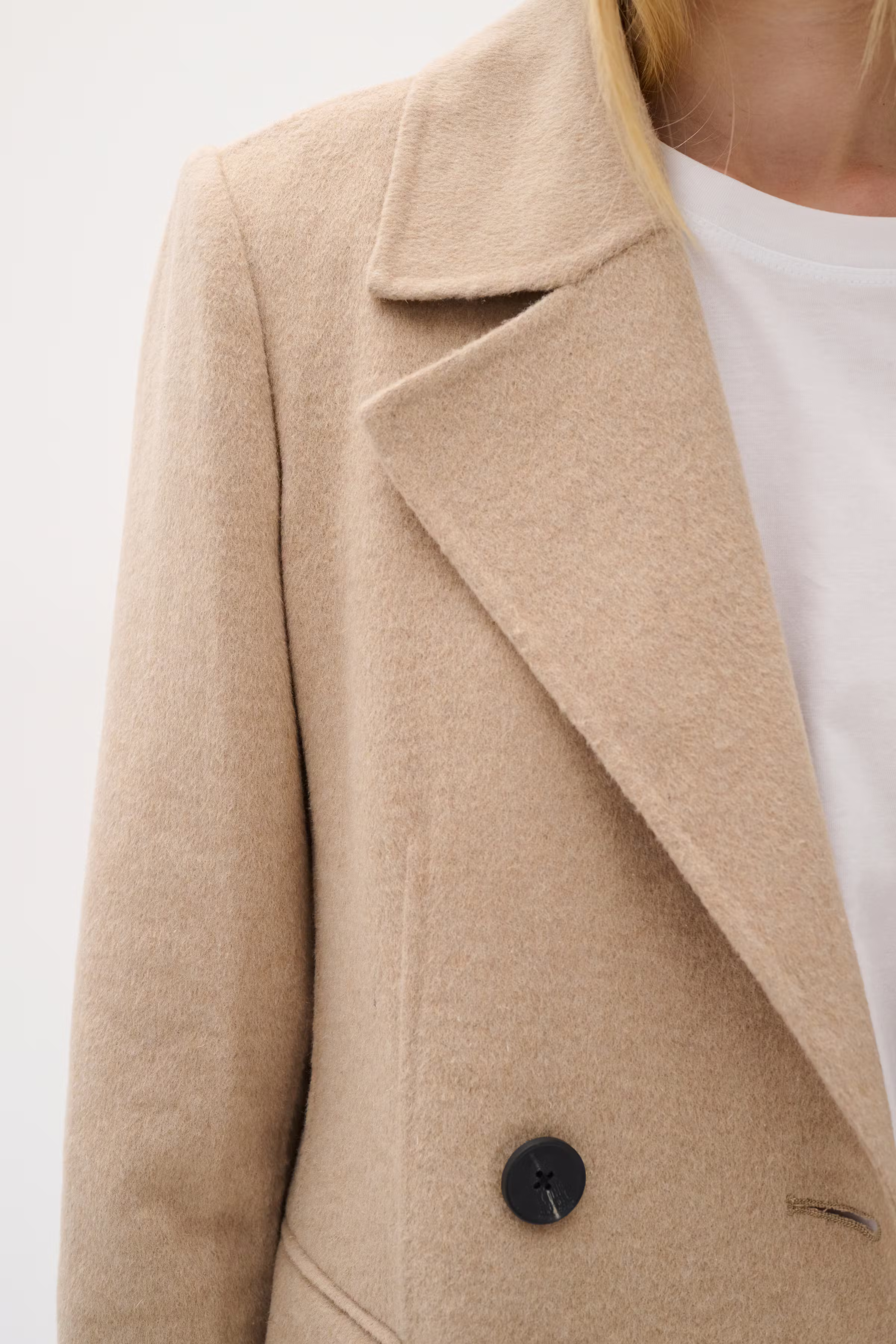 UlaniIW Coat LOOKBOOK DETAIL 30110047-151020