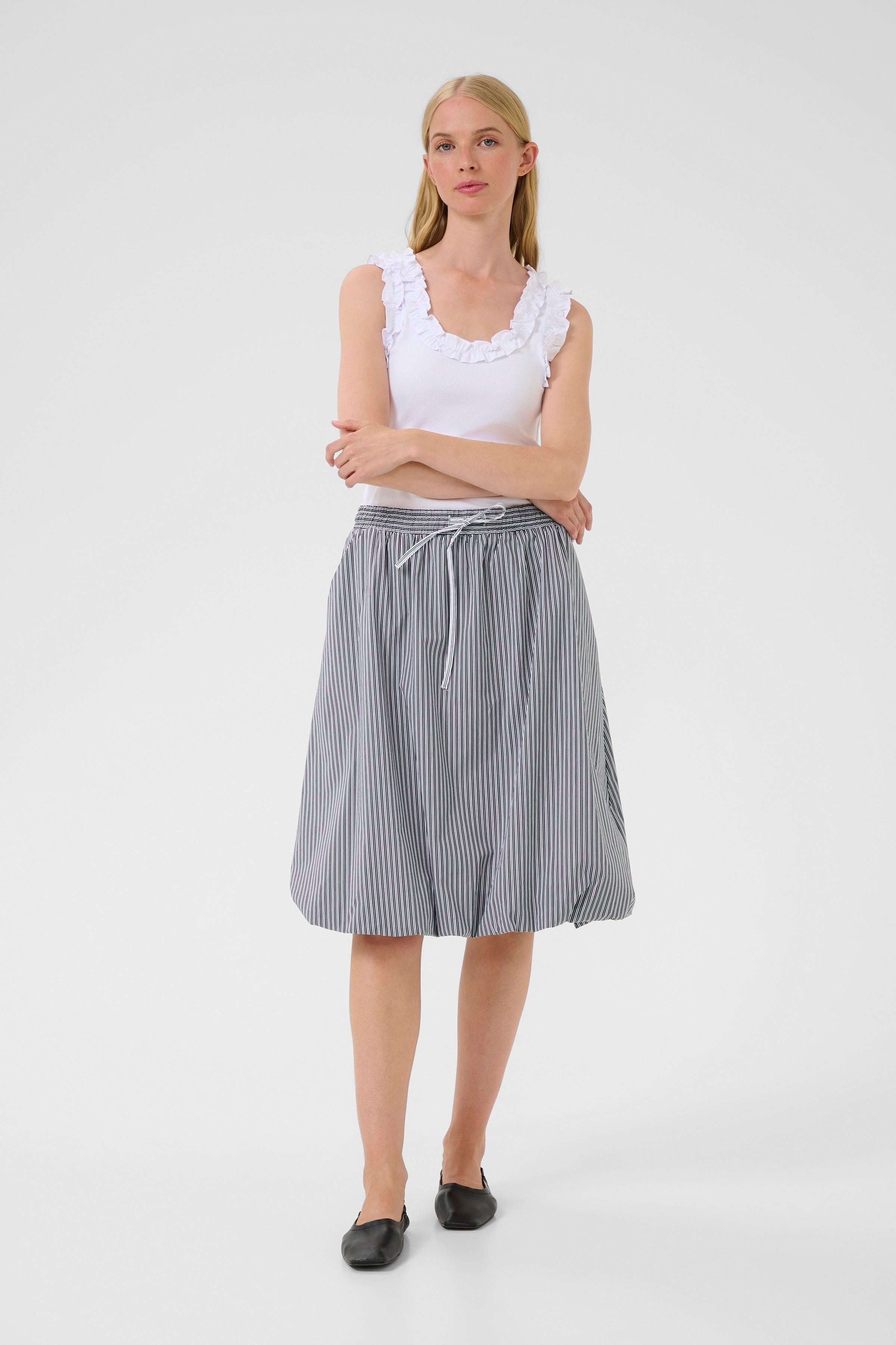 KBBeatrice Kjol LOOKBOOK FRONT 10105646-108462