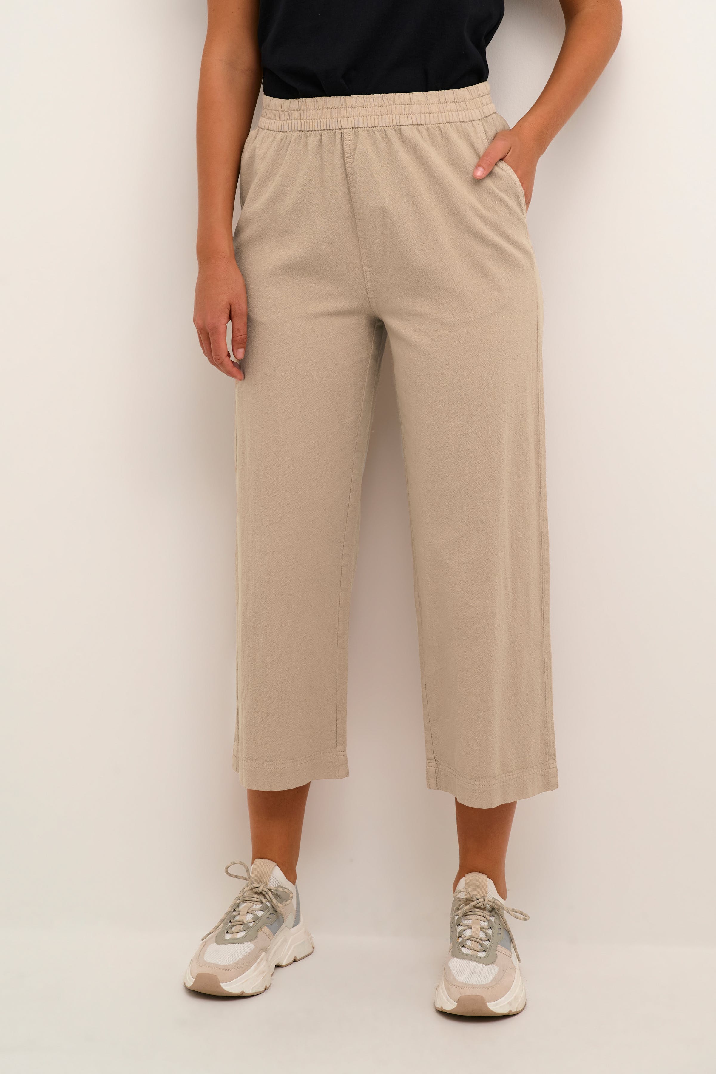 KAnaya Culotte Pants LOOKBOOK FRONT 10507418-101239