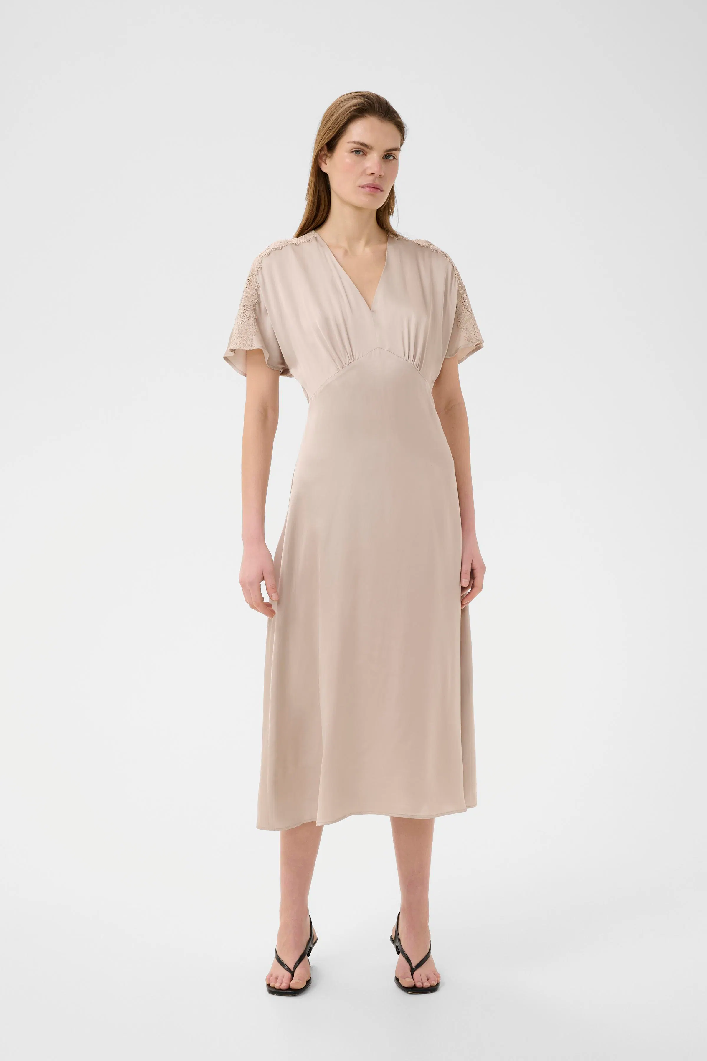 BallaIW Dress LOOKBOOK FRONT 30111217-303115