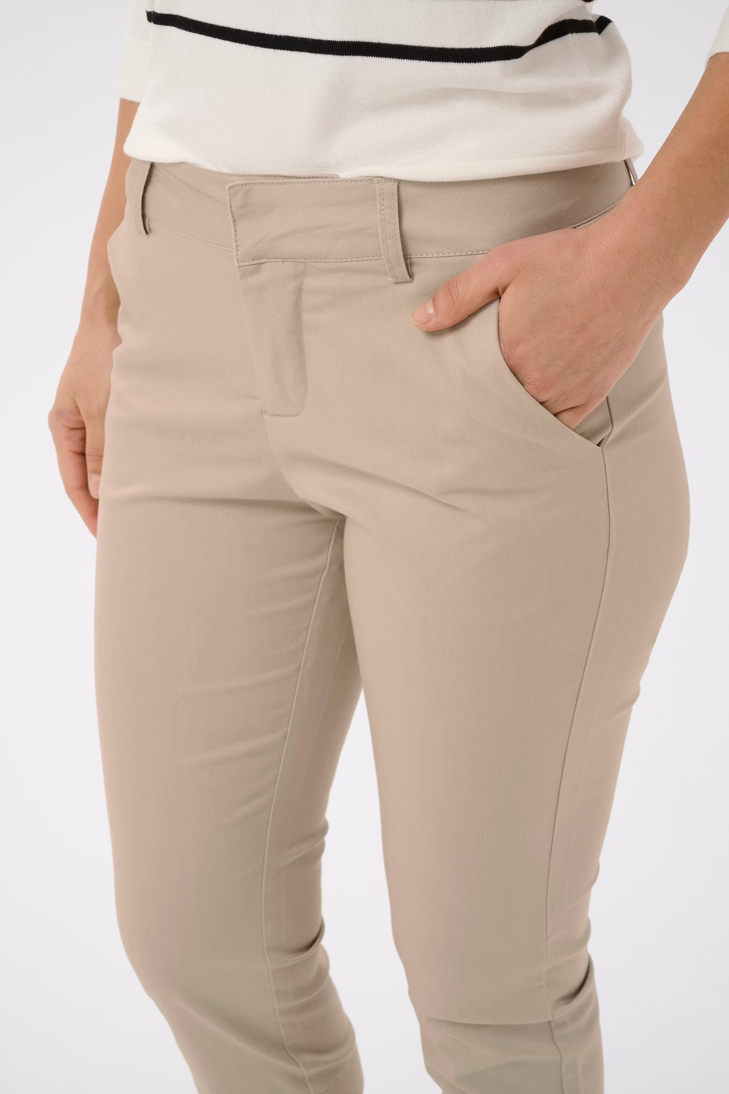 KAlea Capri Trousers LOOKBOOK DETAIL 10506815-151305