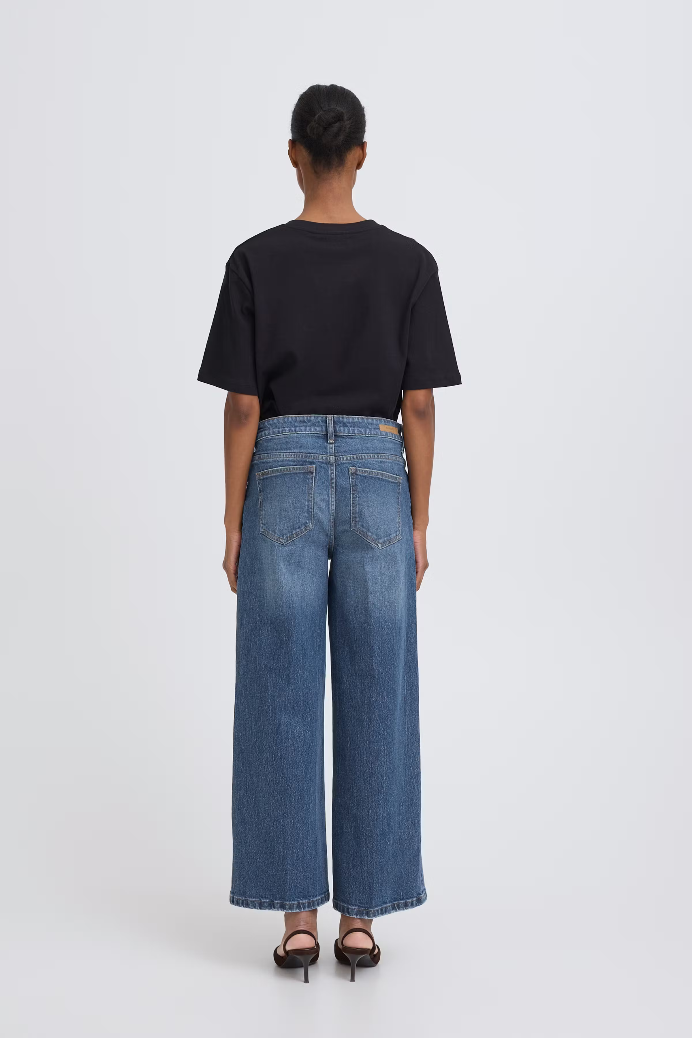 BYKYJLA Jeans LOOKBOOK BACK 20816171-203034