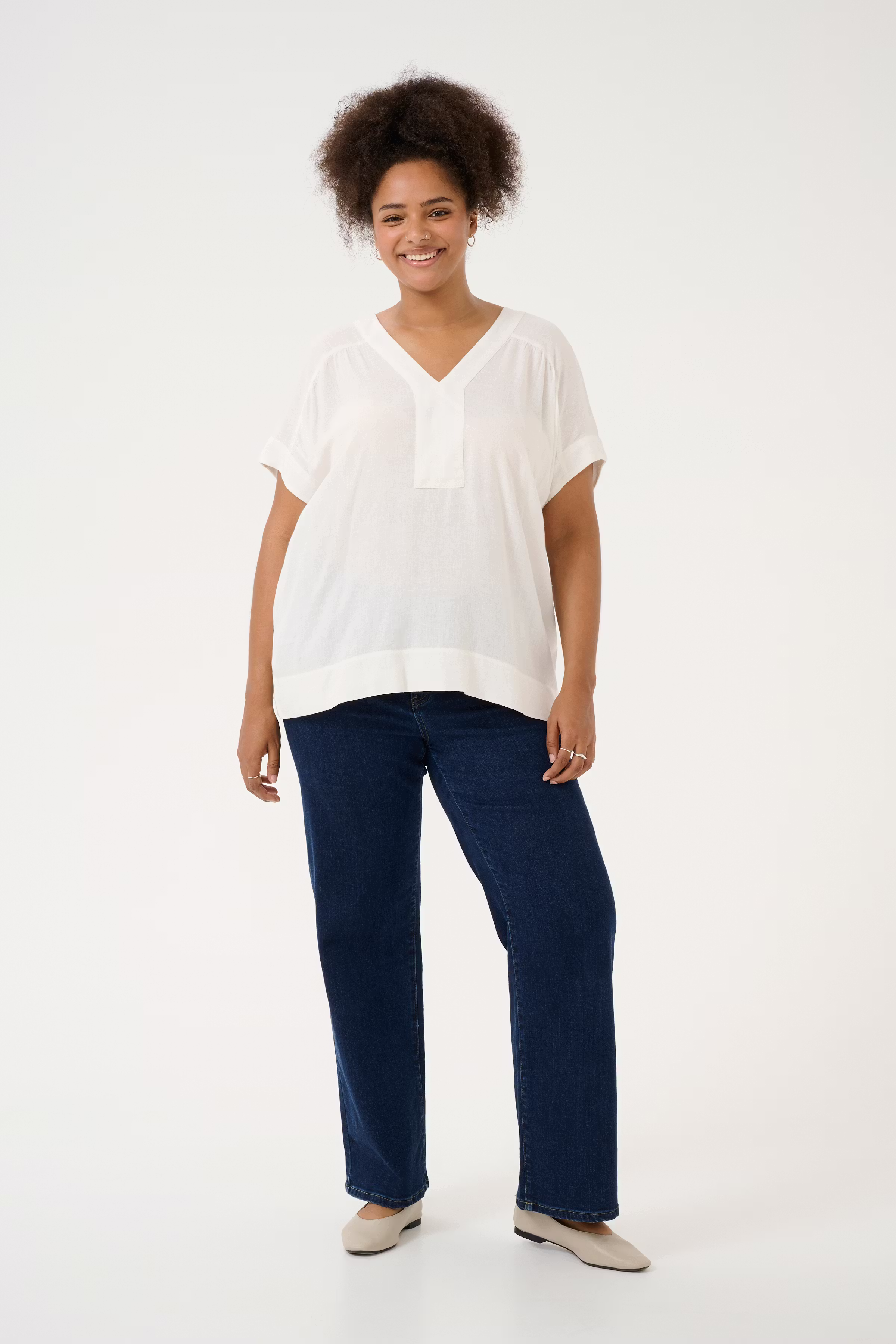 KCmille Linen Blouse LOOKBOOK FRONT 10583097-110602