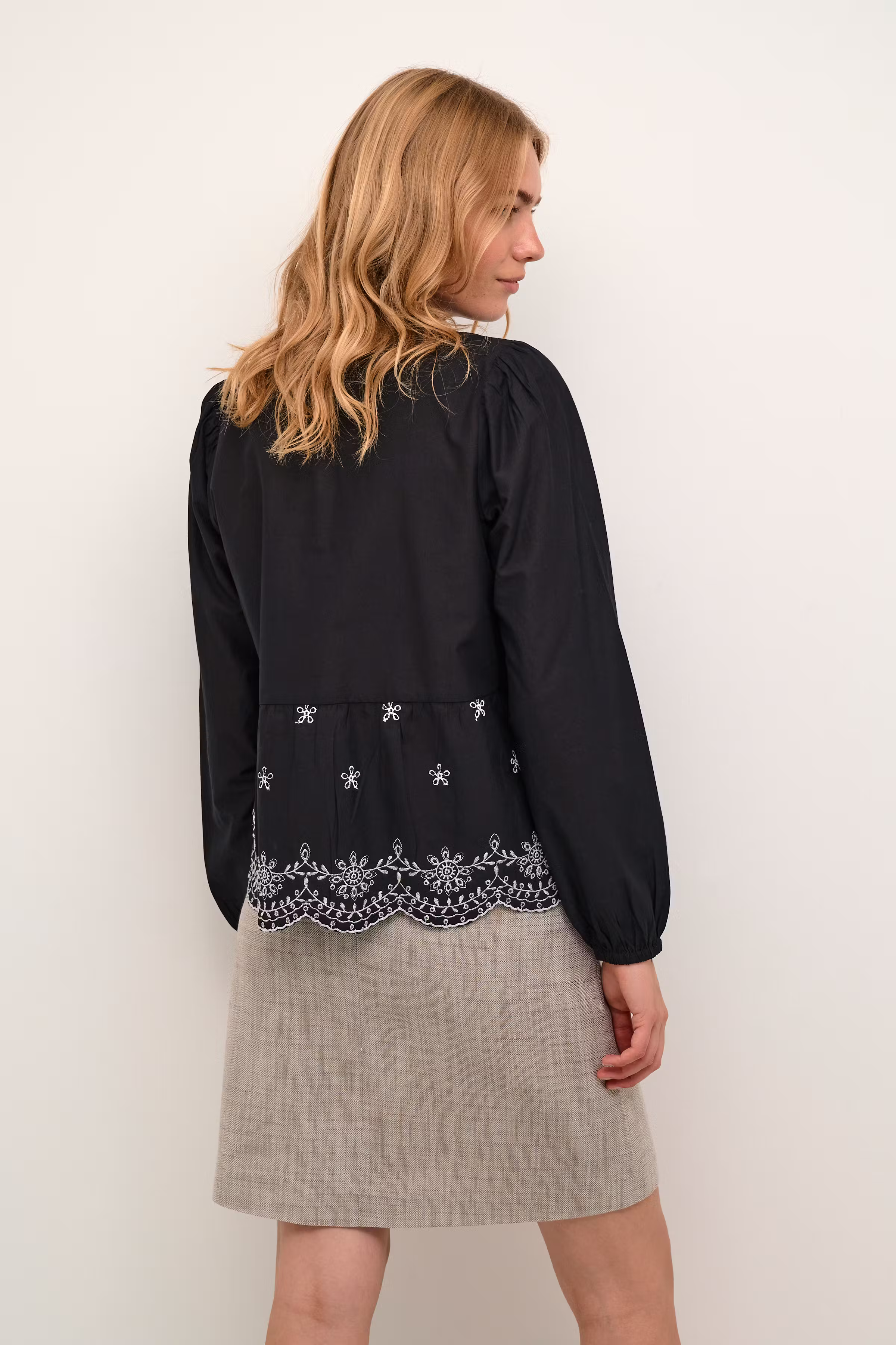 CRAnnea Blus LOOKBOOK BACK 10612157-100120