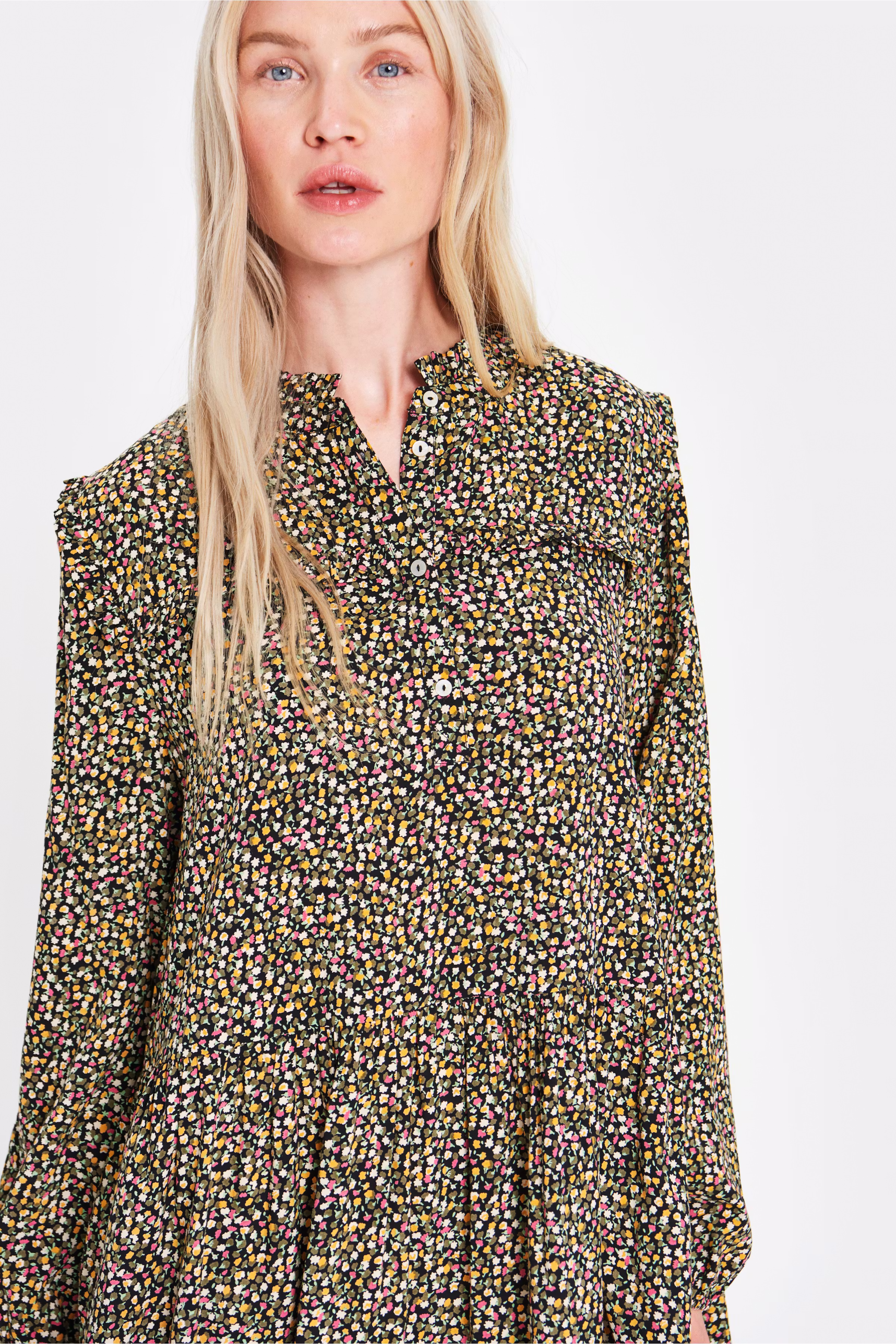 OfiaSZ Klänning LOOKBOOK DETAIL 30512594-302042