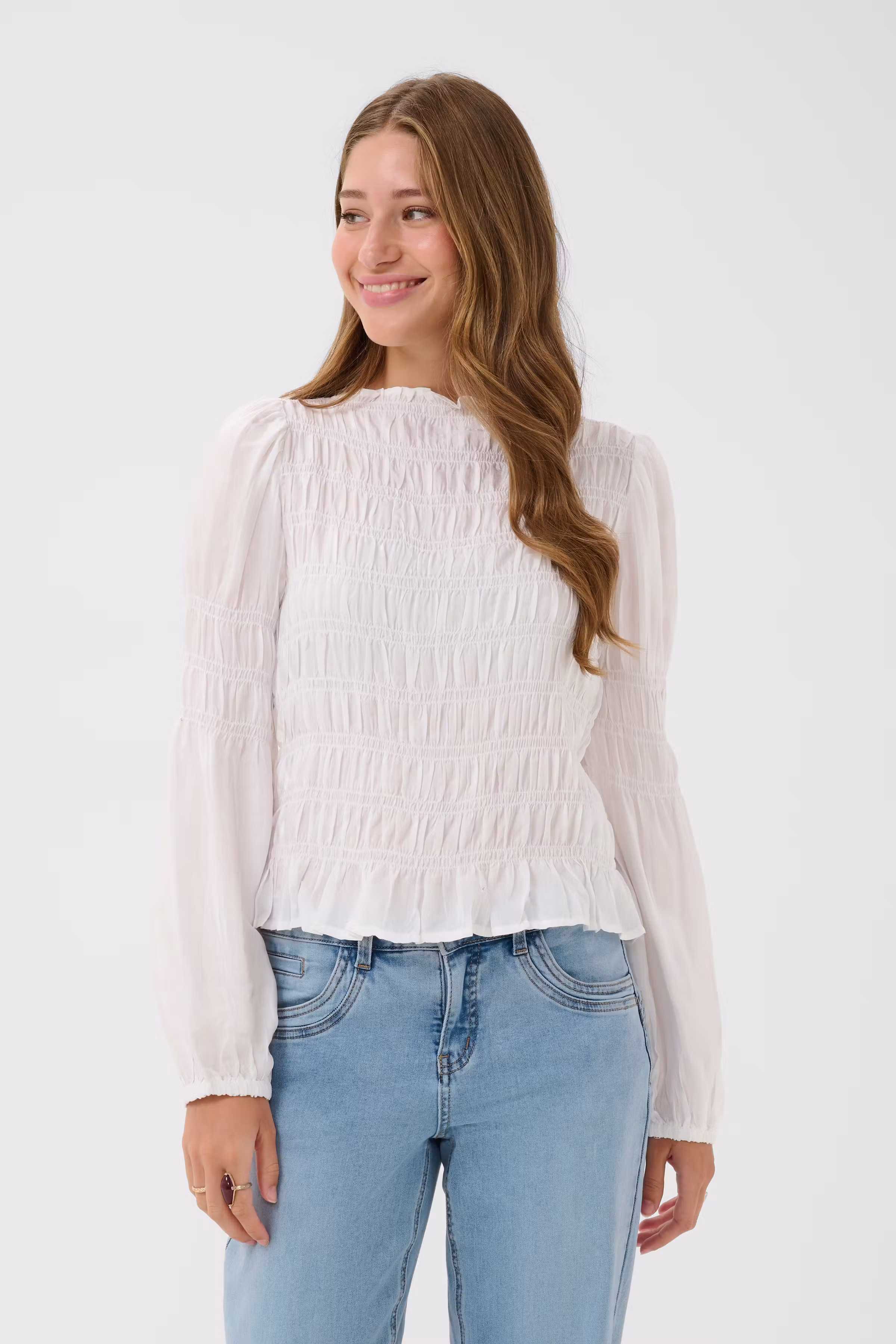 CRHenva Bluse LOOKBOOK FRONT 10607869-110602