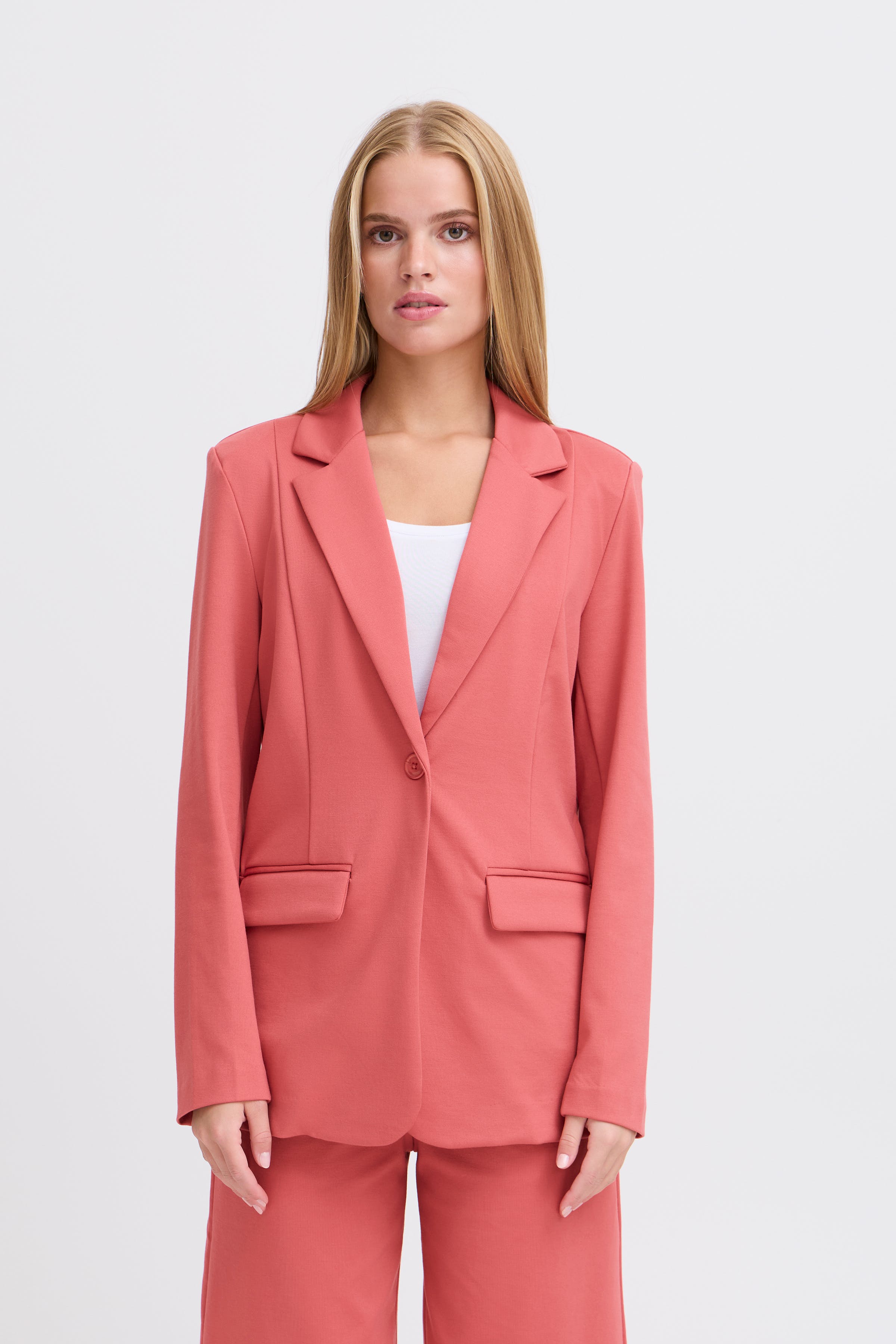 IHKATE LONG Blazer LOOKBOOK FRONT 20121368-171633