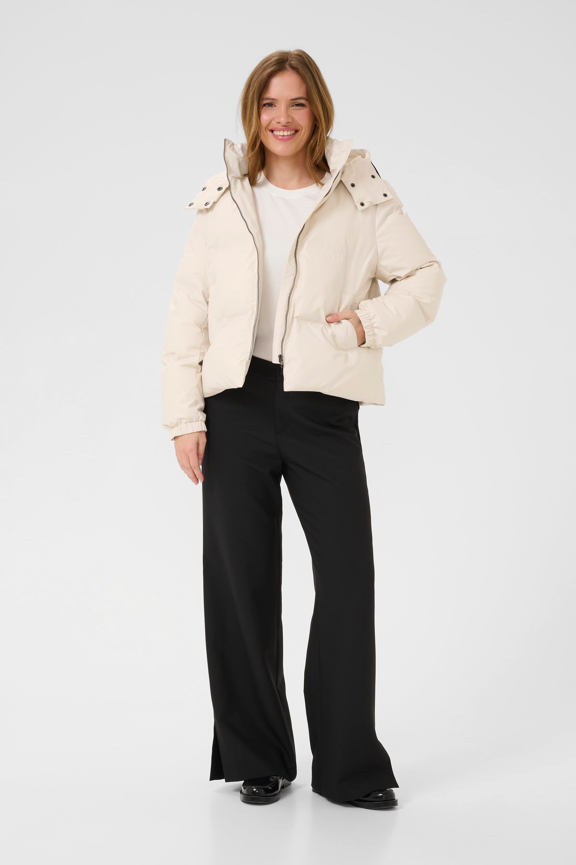 CUcelinda Short puffer jacket LOOKBOOK FRONT 50112028-120304