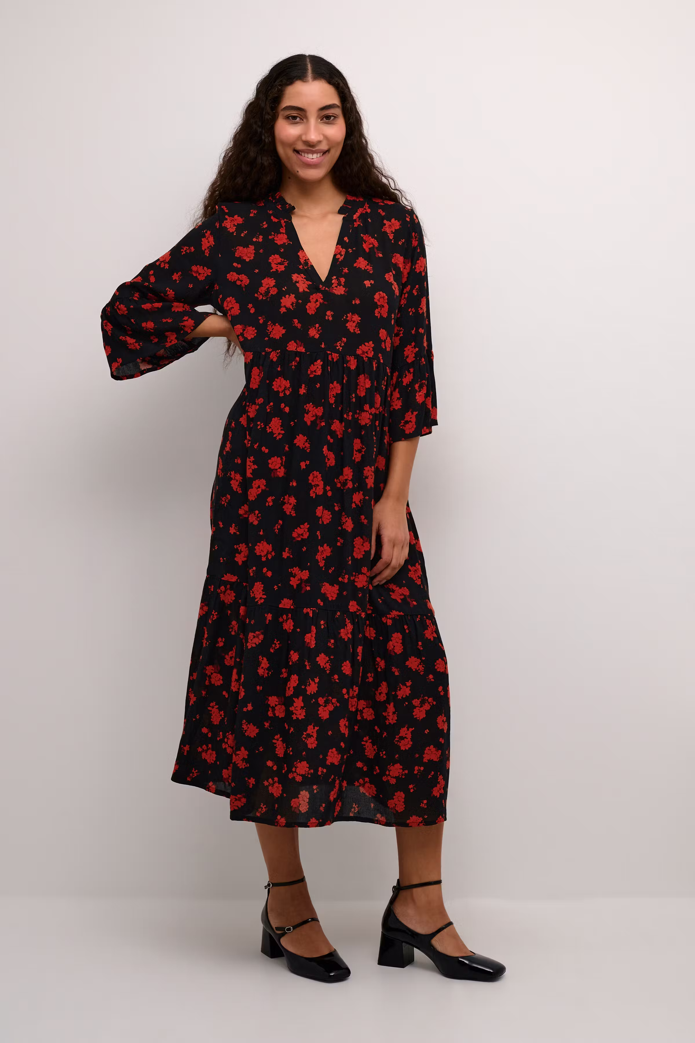 KAamber Dress LOOKBOOK FRONT 10507850-106475