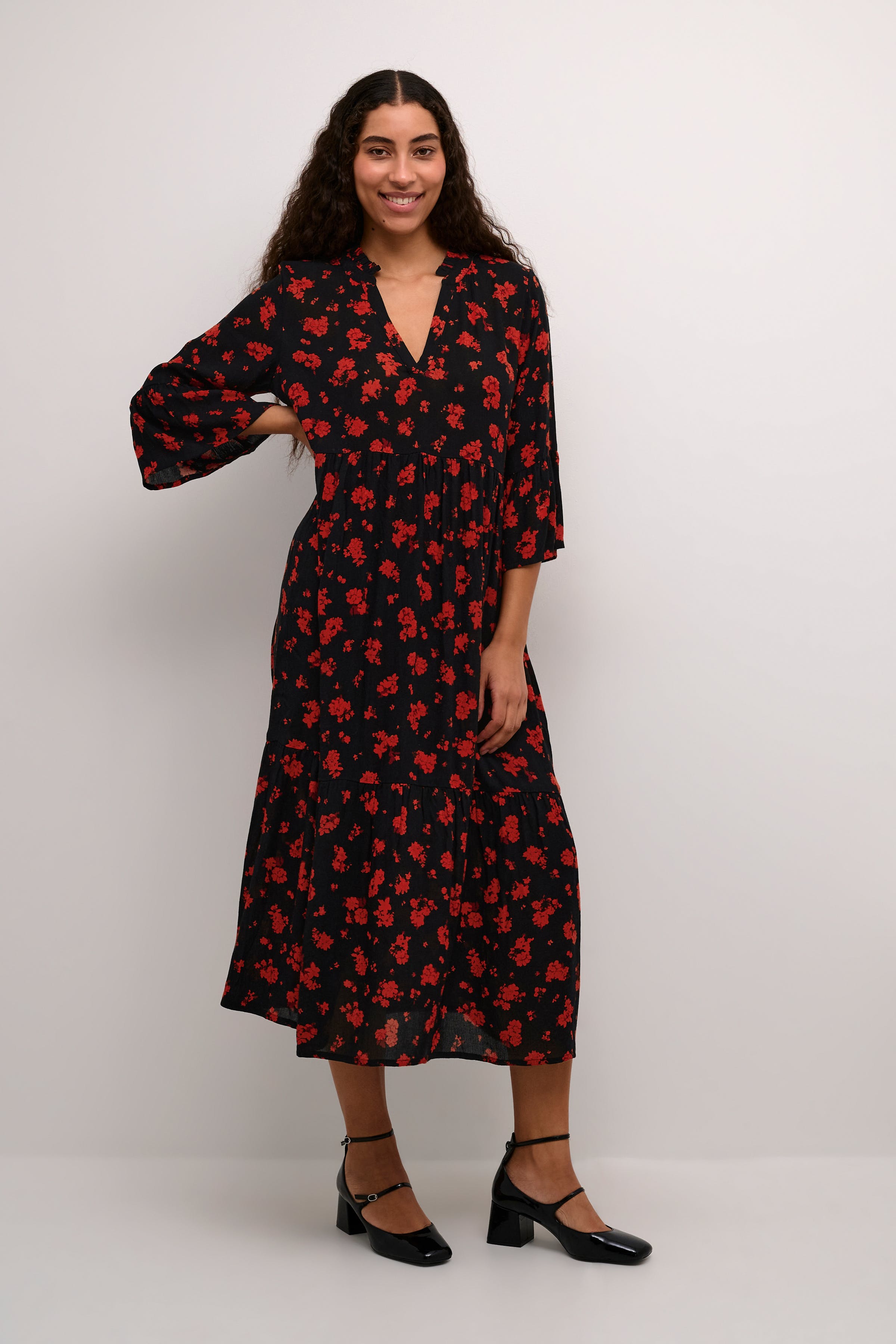 KAamber Klänning LOOKBOOK FRONT 10507850-106475