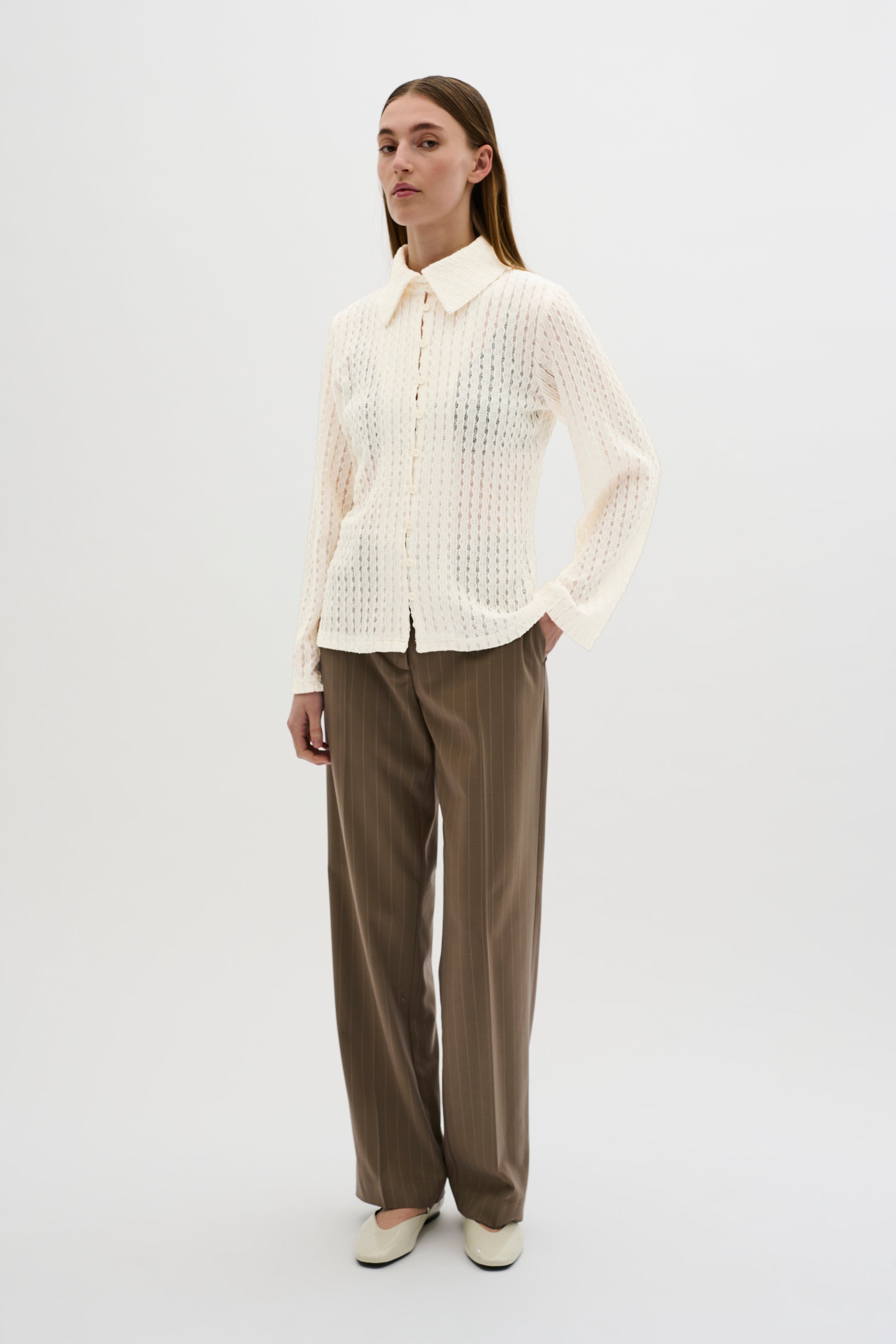 KBTekla Blus LOOKBOOK FRONT 10105314-110103