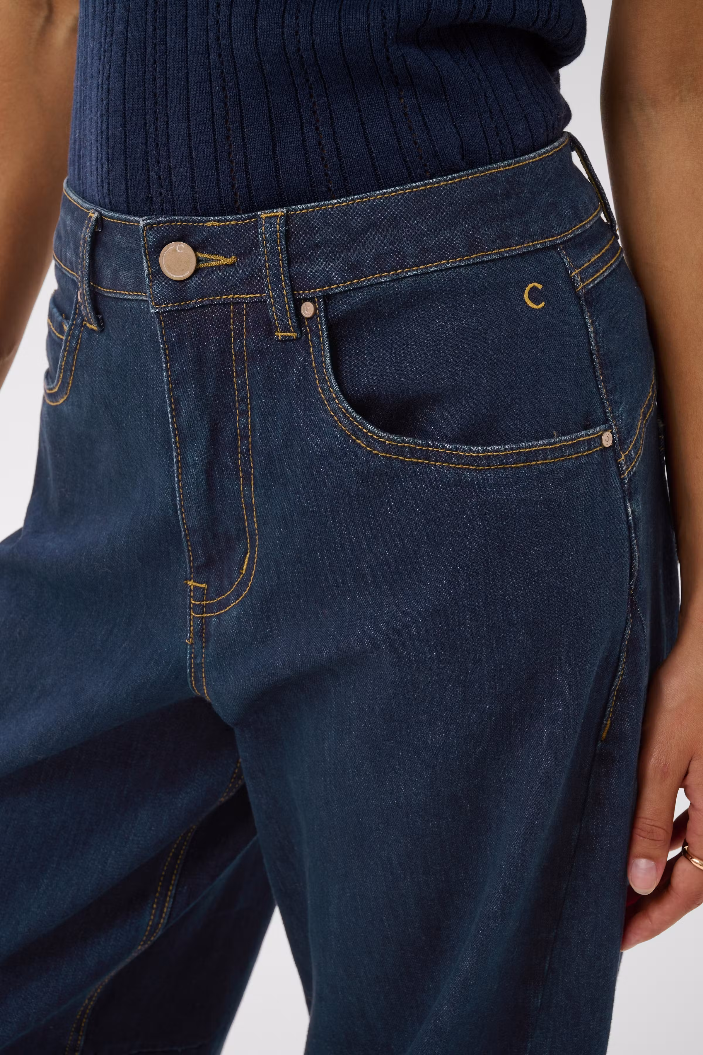 CRBahren Barrel Jeans LOOKBOOK DETAIL 10614217-108346