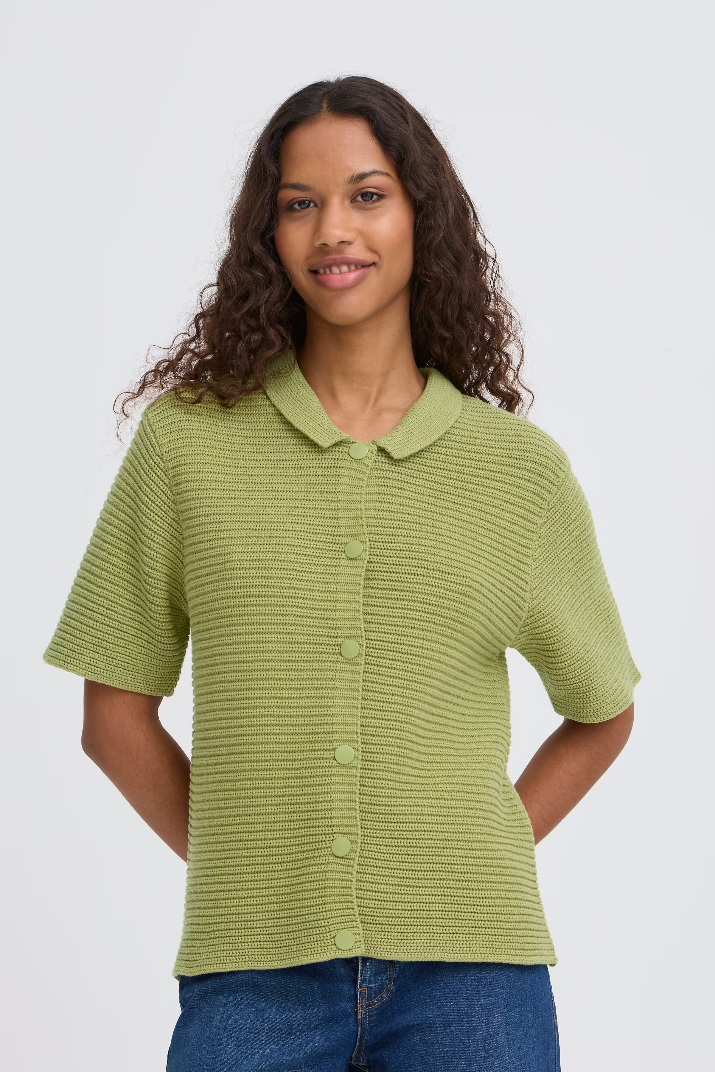 IHDEMUE Cardigan LOOKBOOK FRONT 20125080-180525
