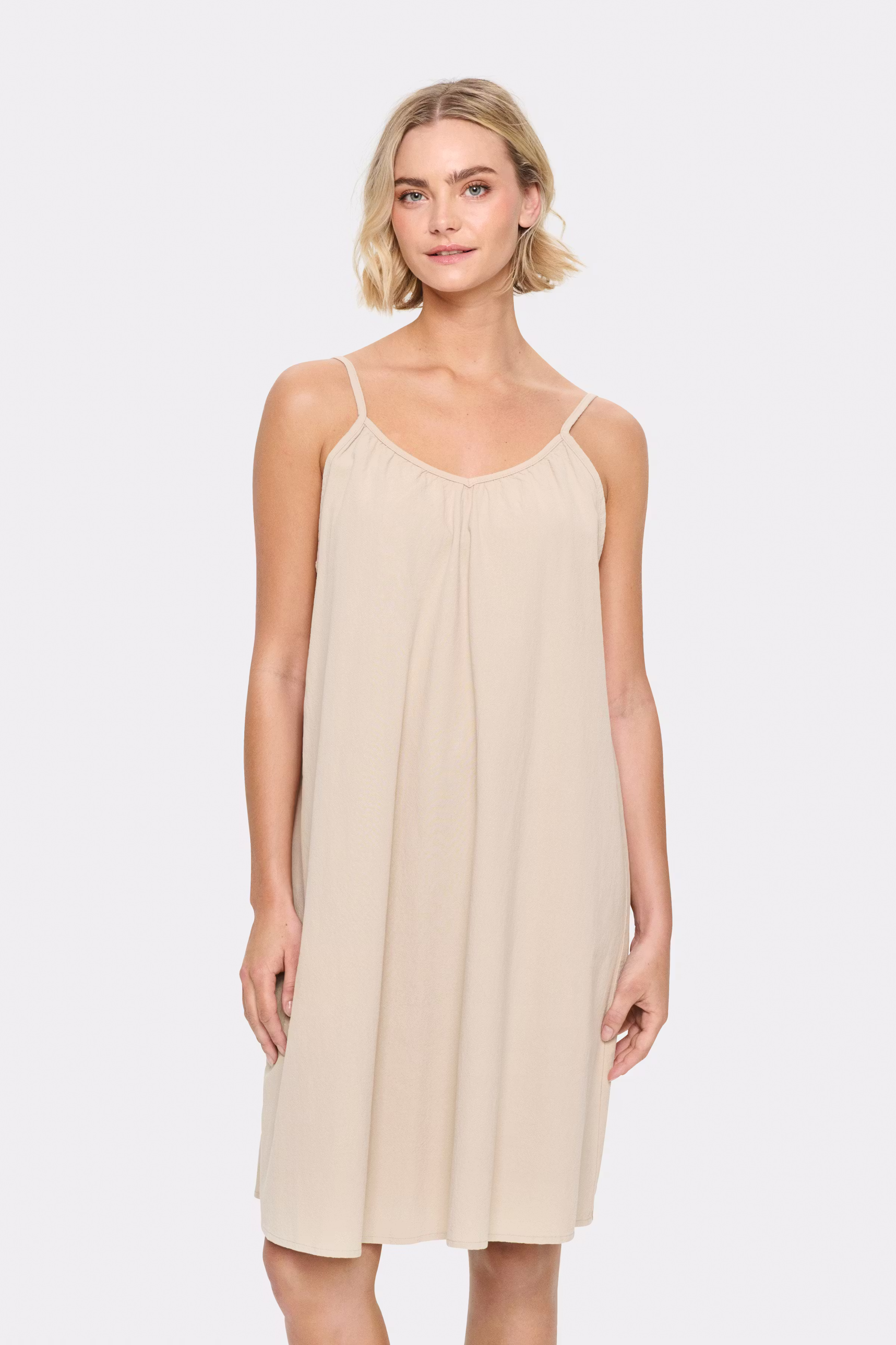 ZalindaSZ Kjole LOOKBOOK FRONT 30513951-161105