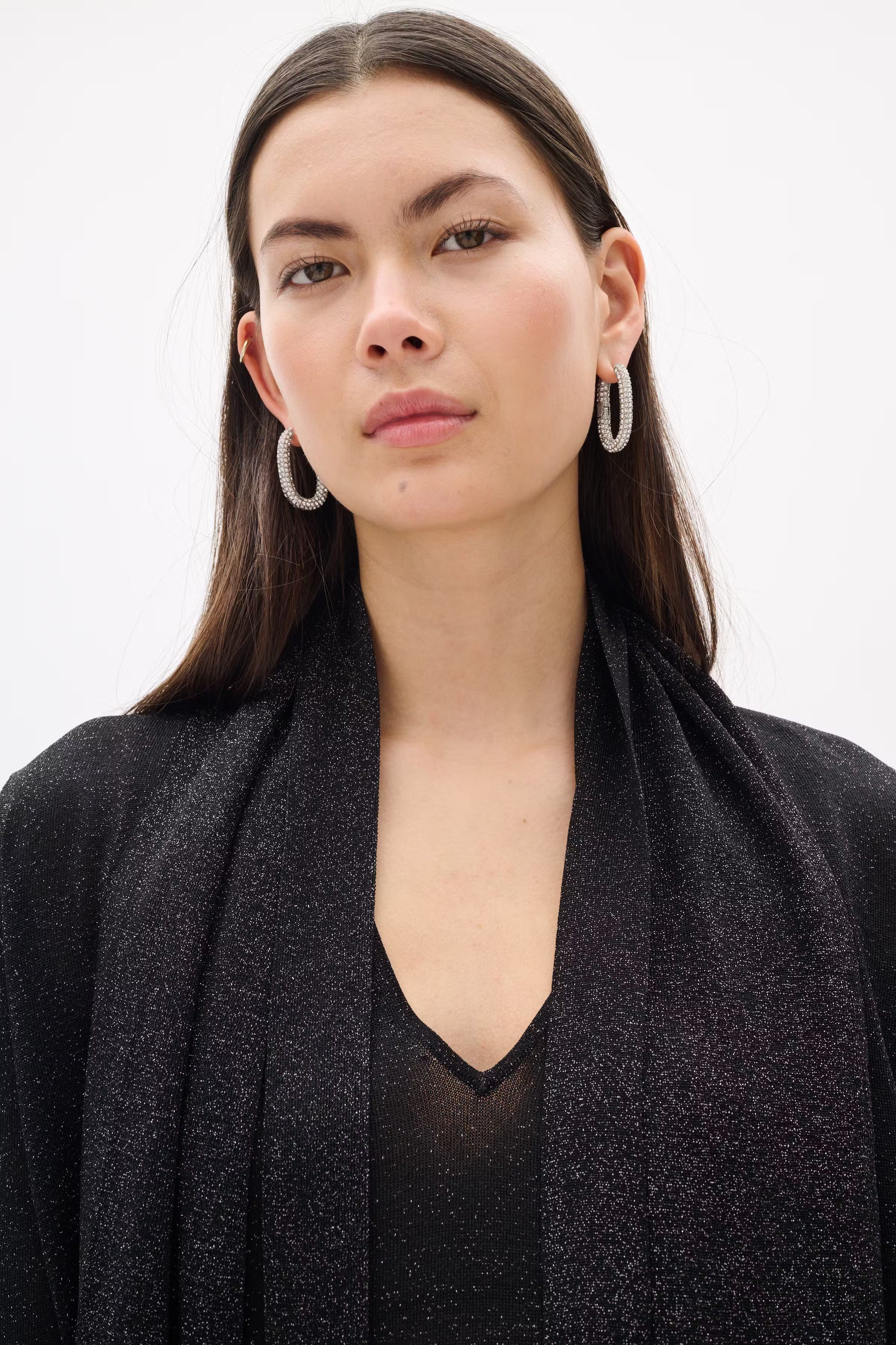 ThaniIW glitter Cardigan LOOKBOOK DETAIL 30110084-194008