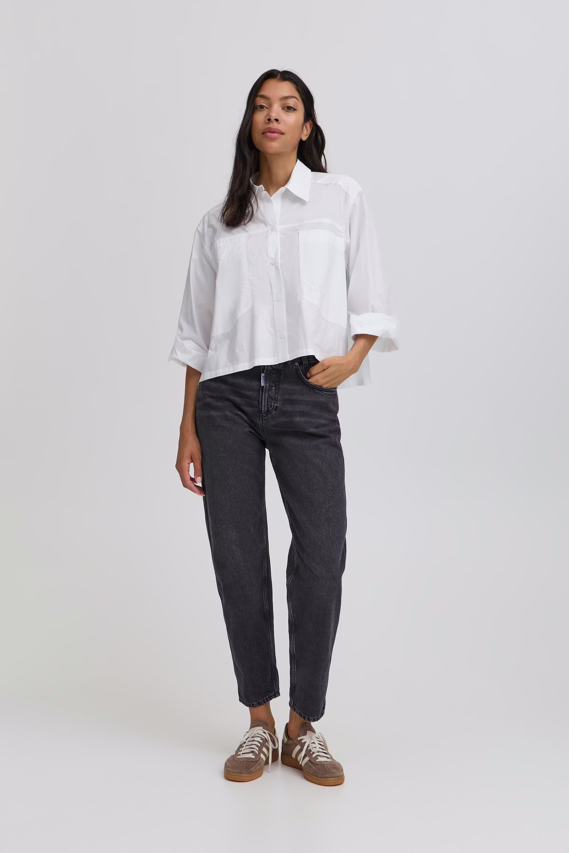 BAPAOLO Cropped Jeans LOOKBOOK FRONT 50405283-205277