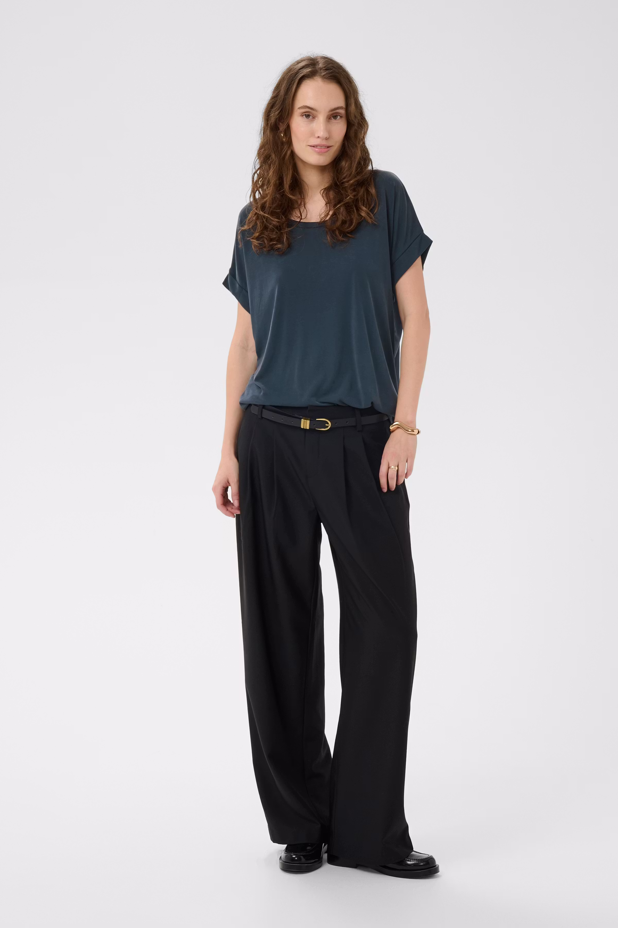 Kajsa T-shirt LOOKBOOK FRONT 50103468-5103406