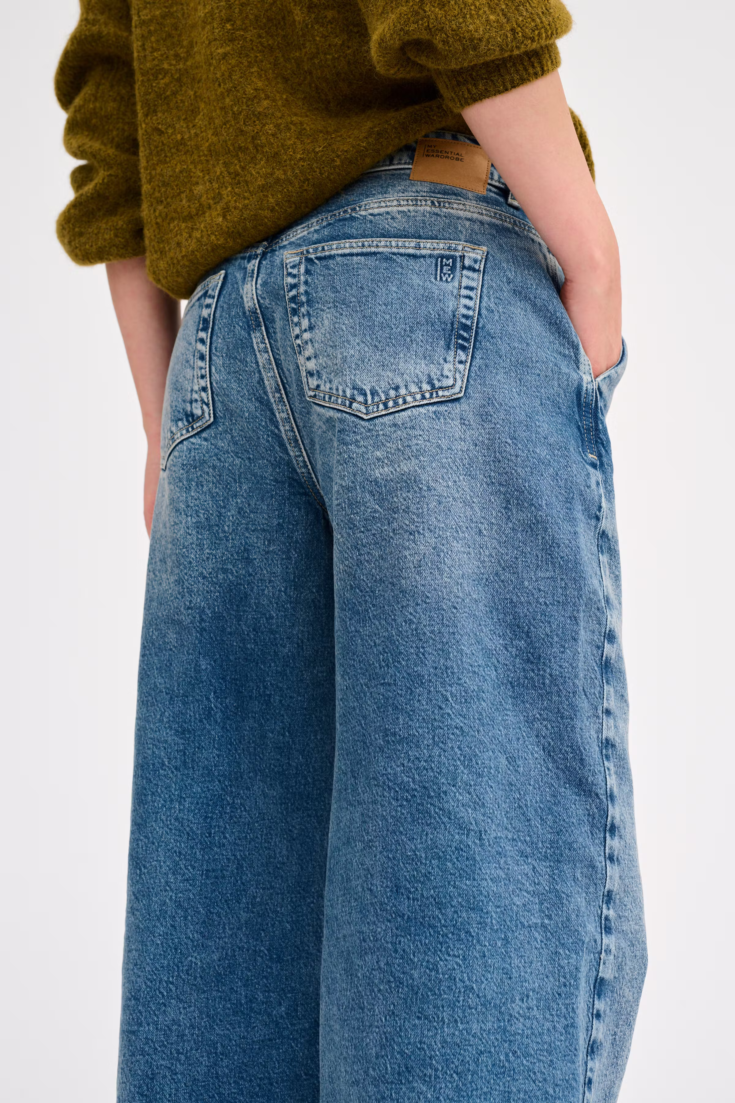 TusaMW Wide jeans LOOKBOOK DETAIL 10704440-100053