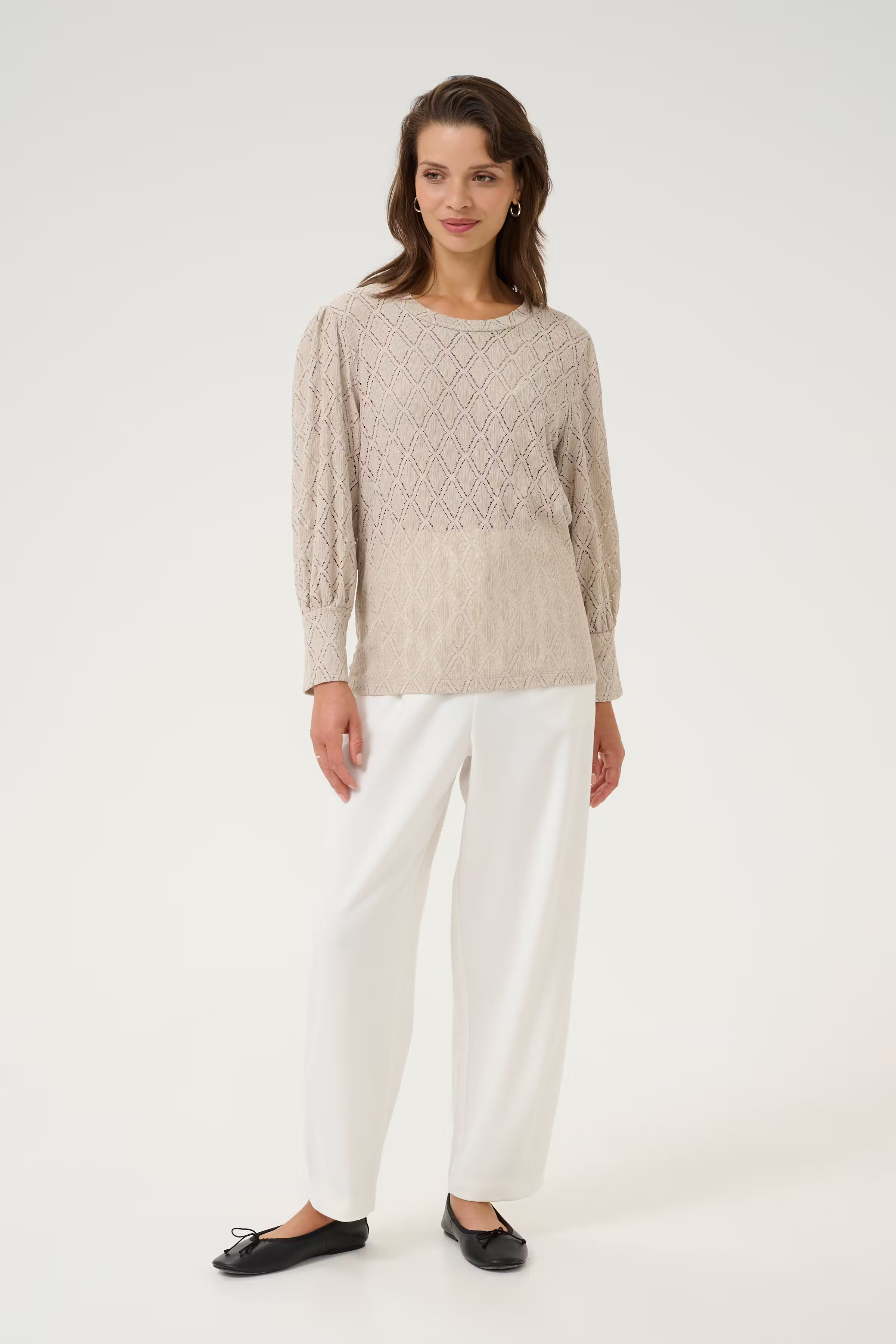 KAtio Bluse LOOKBOOK FRONT 10509843-151305