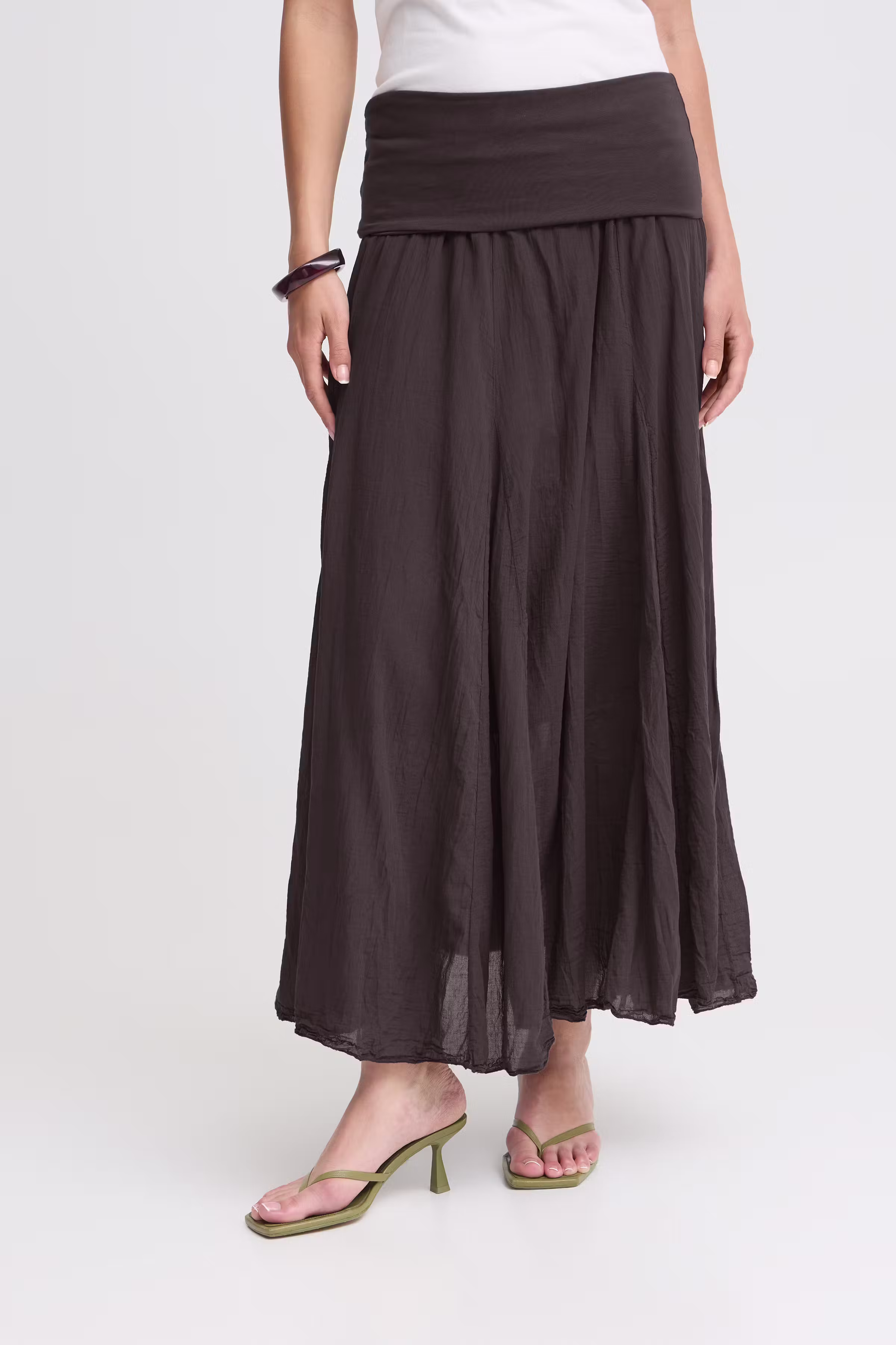 SBXMUSE Skjørt LOOKBOOK FRONT 22101192-191216