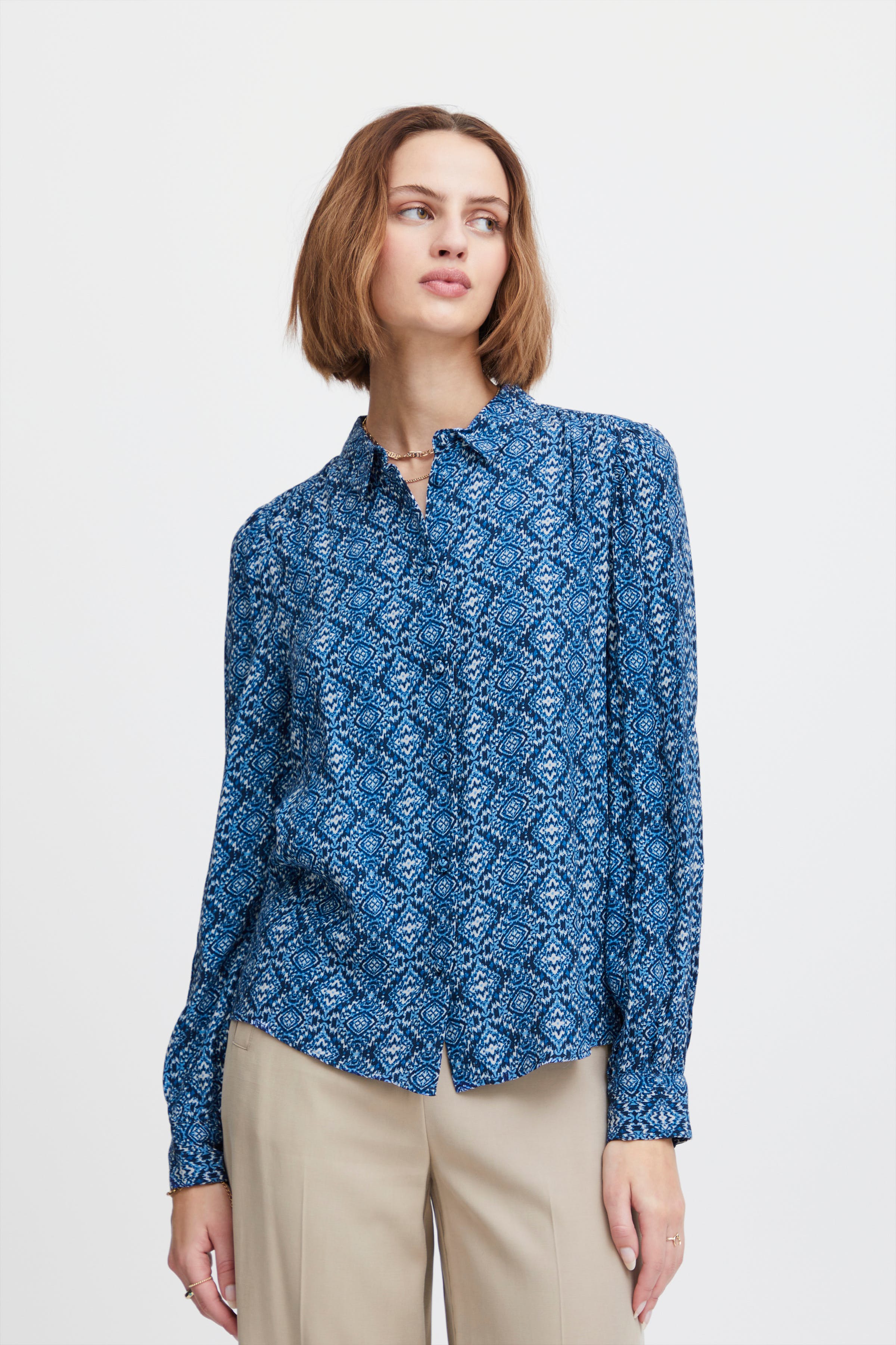 IRNOELLA Shirt LOOKBOOK FRONT 20120182-202569