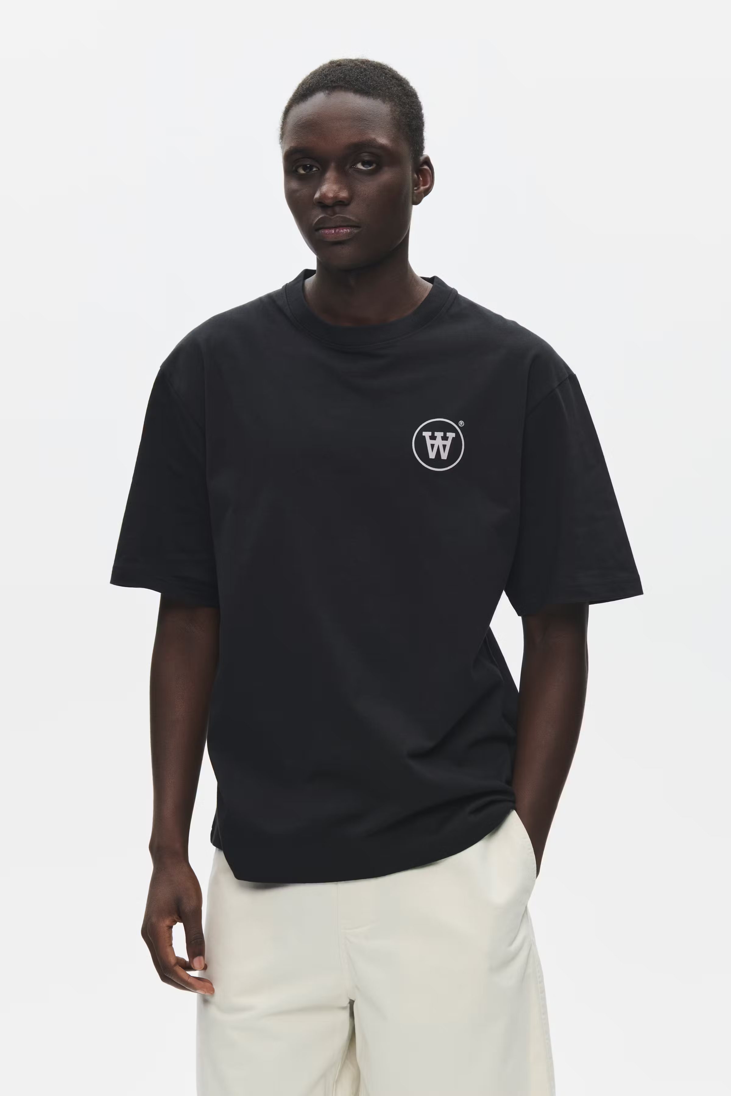 WWLiam T-shirt LOOKBOOK FRONT 30251548-303700