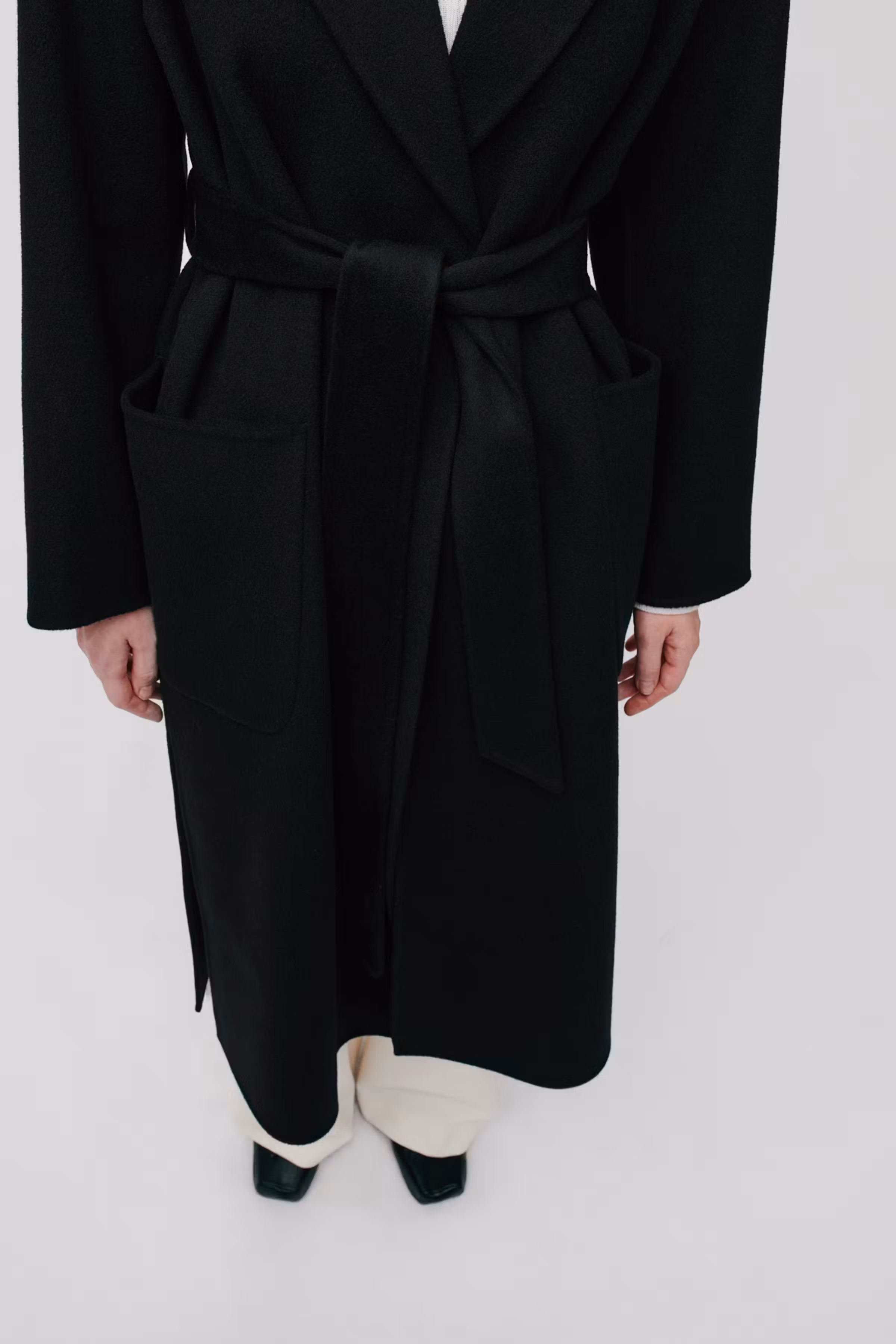 IOCELIA Coat LOOKBOOK FRONT 30600561-BK999