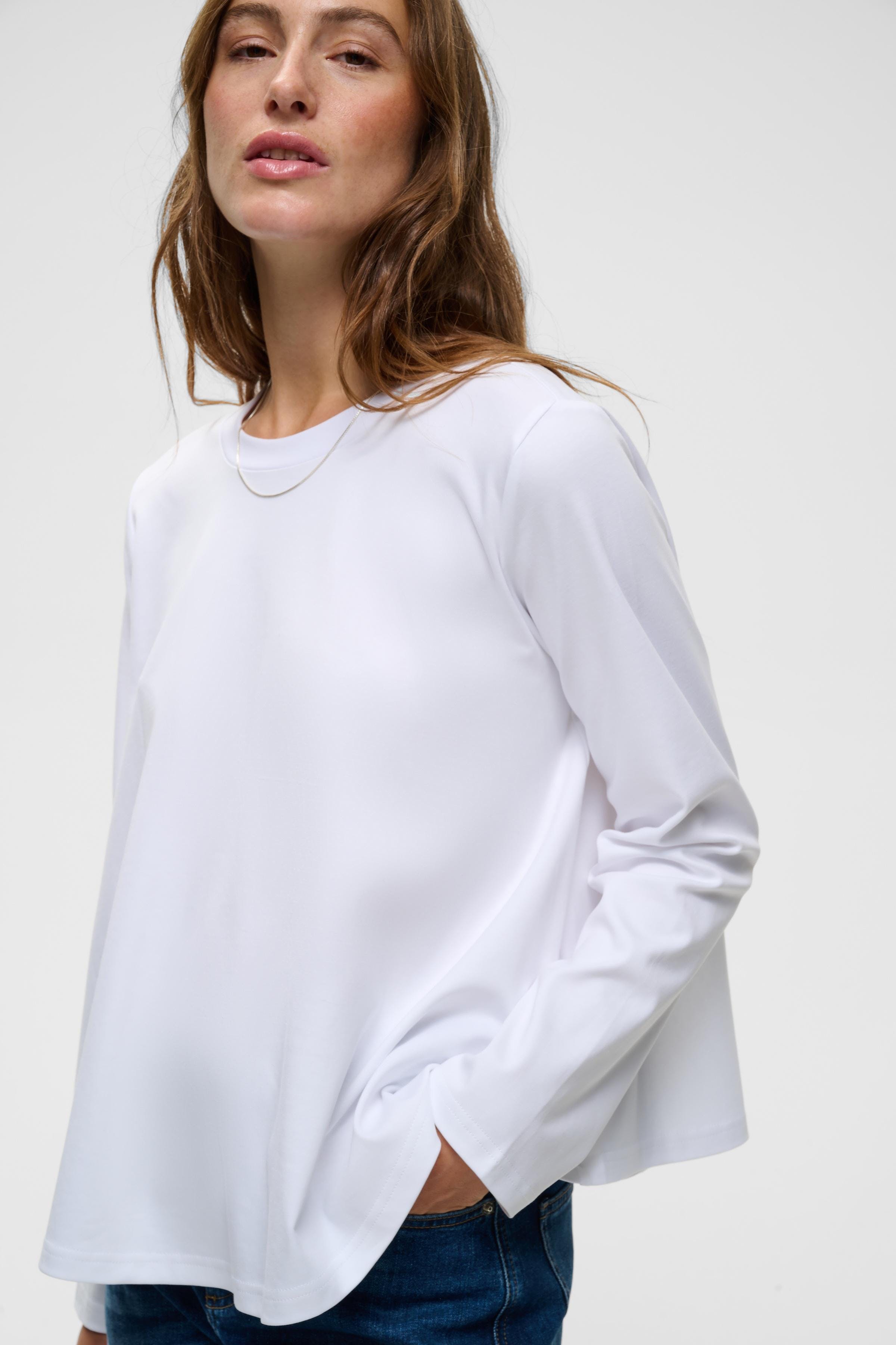 ALISTONIW T-shirt LOOKBOOK DETAIL 30112851-300001