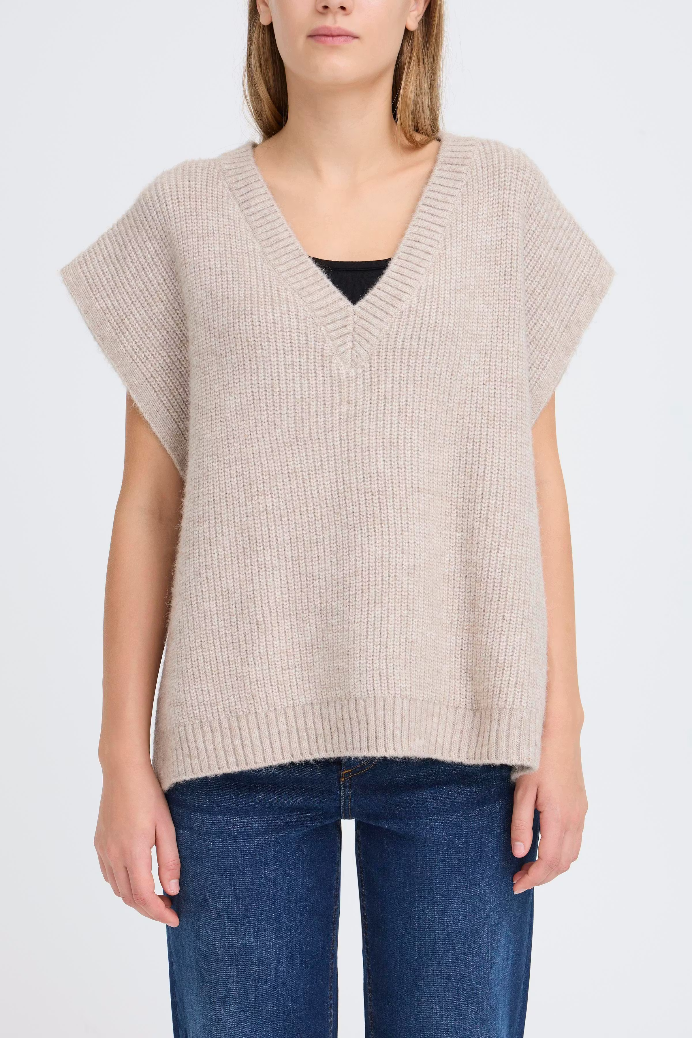 IAMAJA Poncho LOOKBOOK FRONT 20124762-900002726